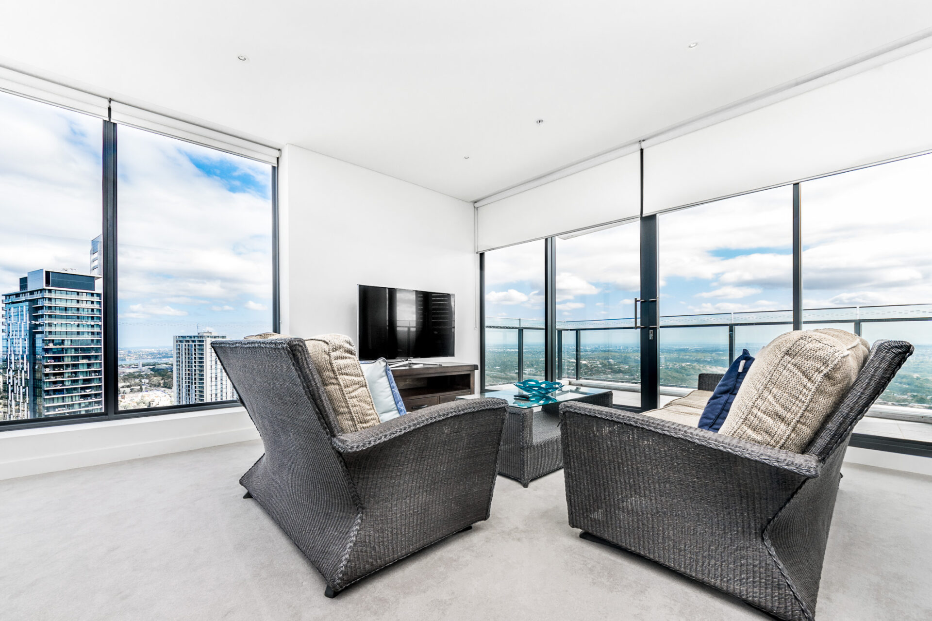 Gordon 2 Bedroom Ryde Road GOR004-Sydney short term rentals