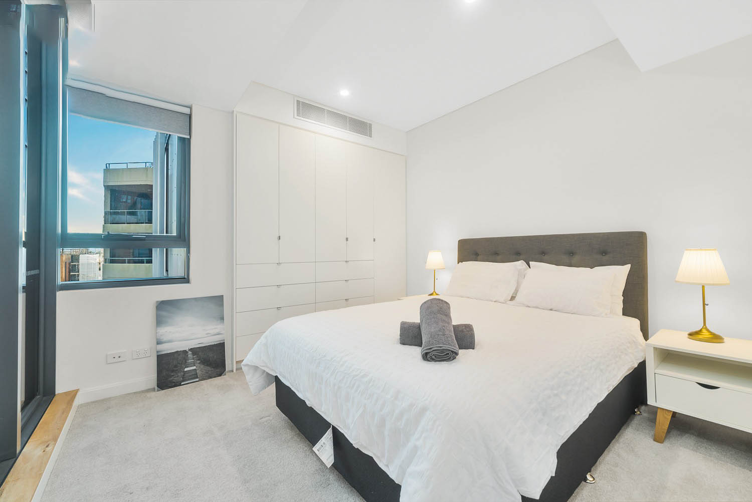 McMahons Point 1 Bedroom Blues Point Road MP191-Sydney short term rentals