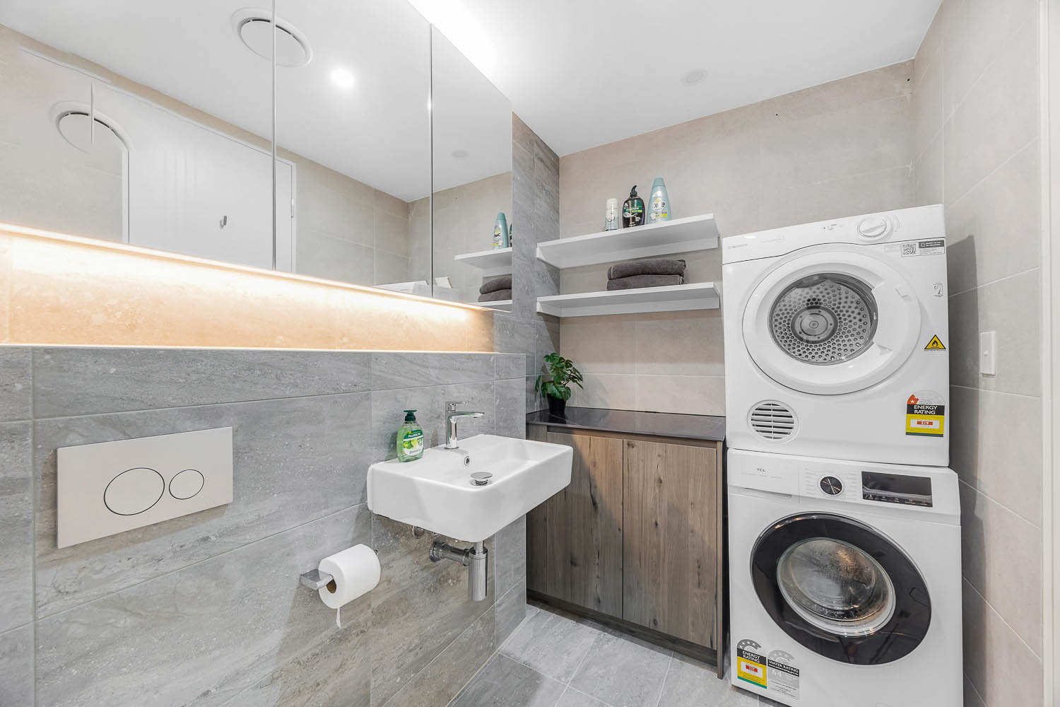 Lane Cove 4 Bedroom Townhouse Longueville Road LC48-Sydney short term rentals