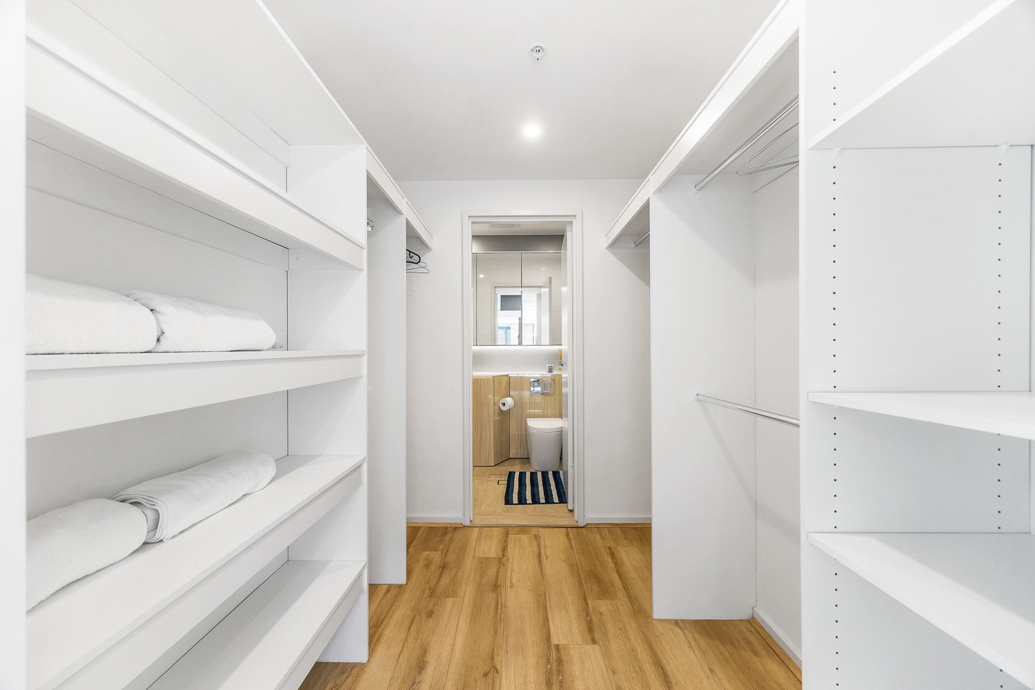 Newington 2 Bed Avenue of Europe NEW2728-Sydney short term rentals