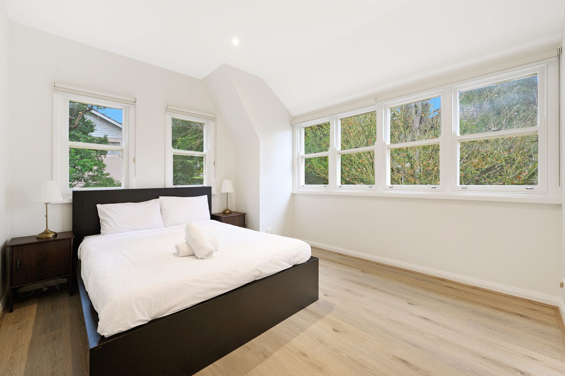 Chatswood 5 Bedroom House Centennial Avenue CW35-Sydney short term rentals