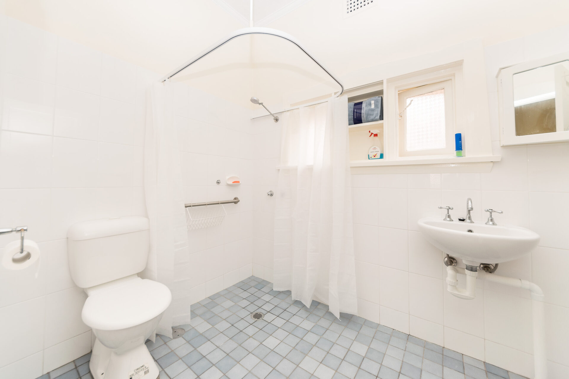 Double Bay 3 Bedroom House Manning Road DB309 -Sydney short term rentals