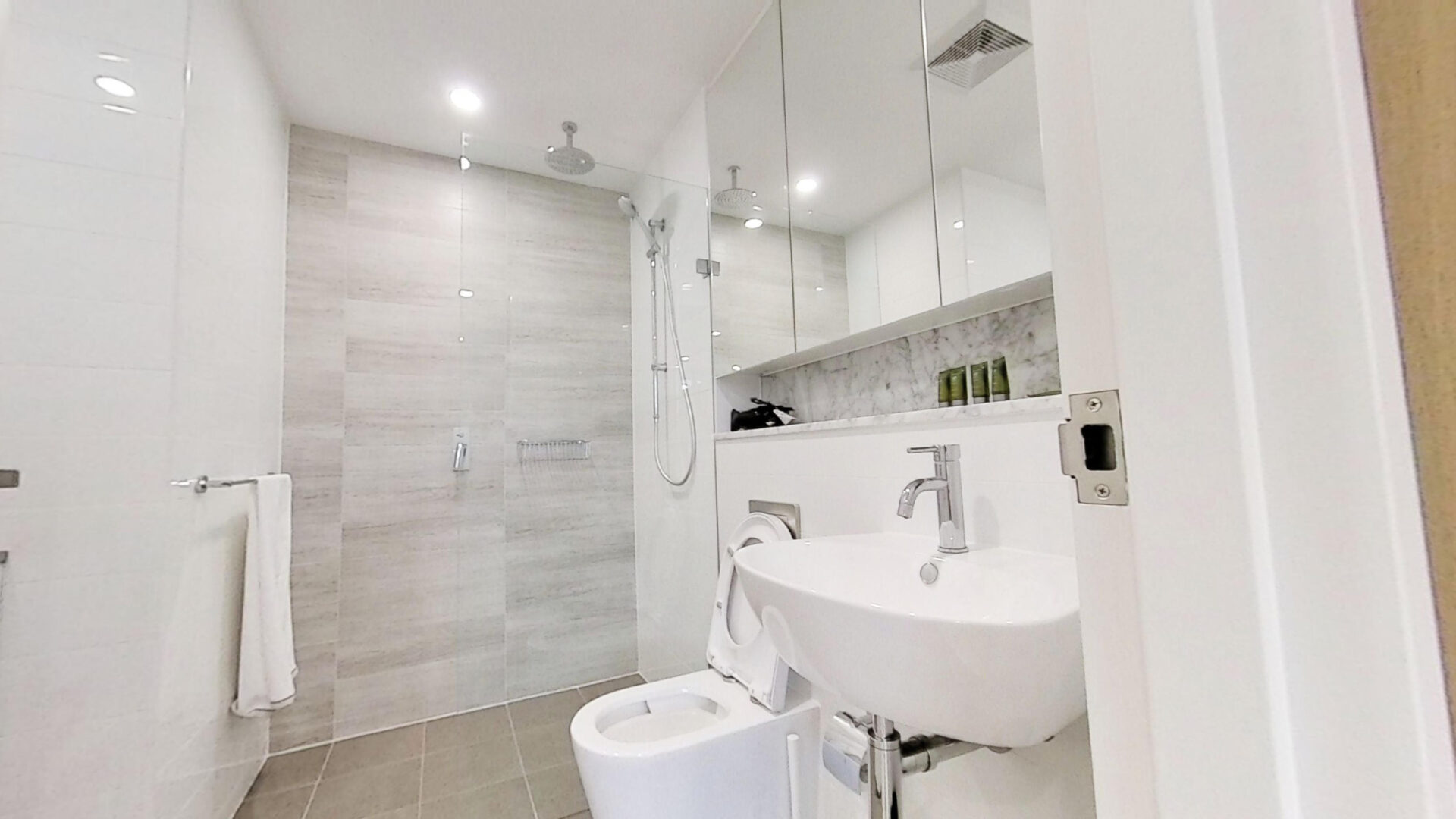 Surry Hills Studio Crown Street SH303-Sydney short term rentals