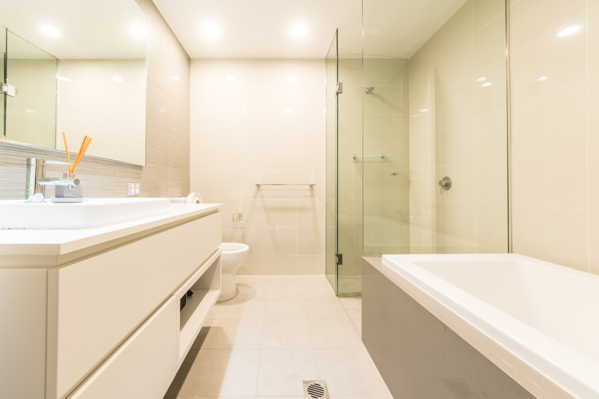 Gordon 2 Bedroom Ryde Road GOR004-Sydney short term rentals