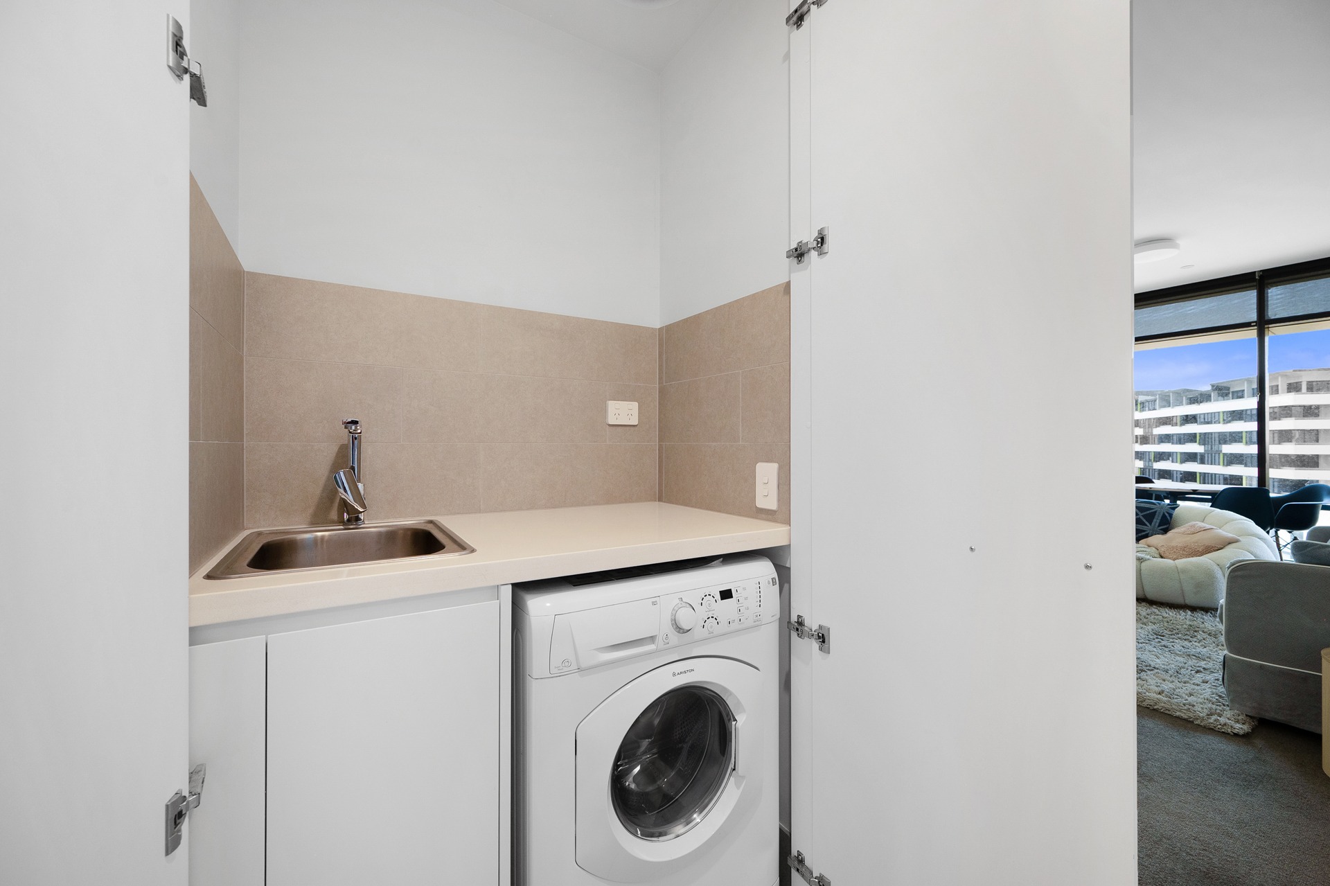 Pyrmont 1 Bedroom Harris Street PYR149-Sydney short term rentals