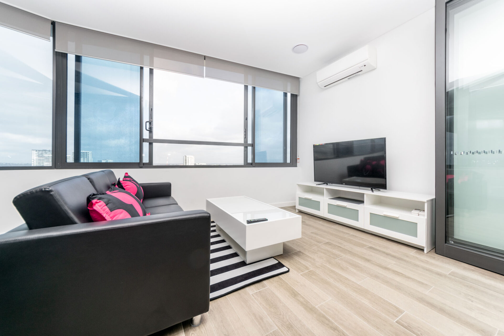 Meadowbank 2 Bedroom Constitution Road ME1705-Sydney short term rentals