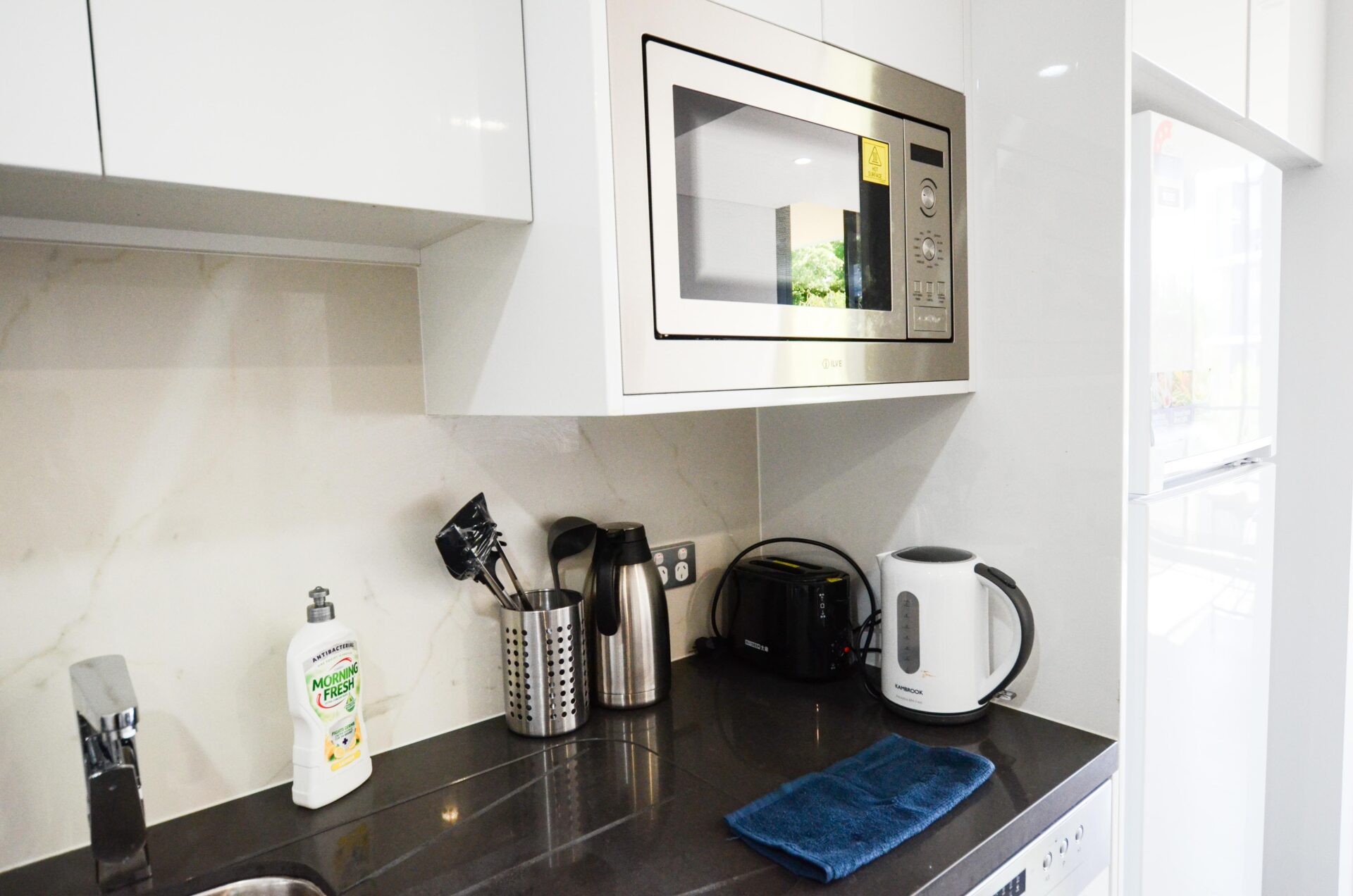 Cremorne 1 Bedroom Murdoch Street CR101 -Sydney short term rentals