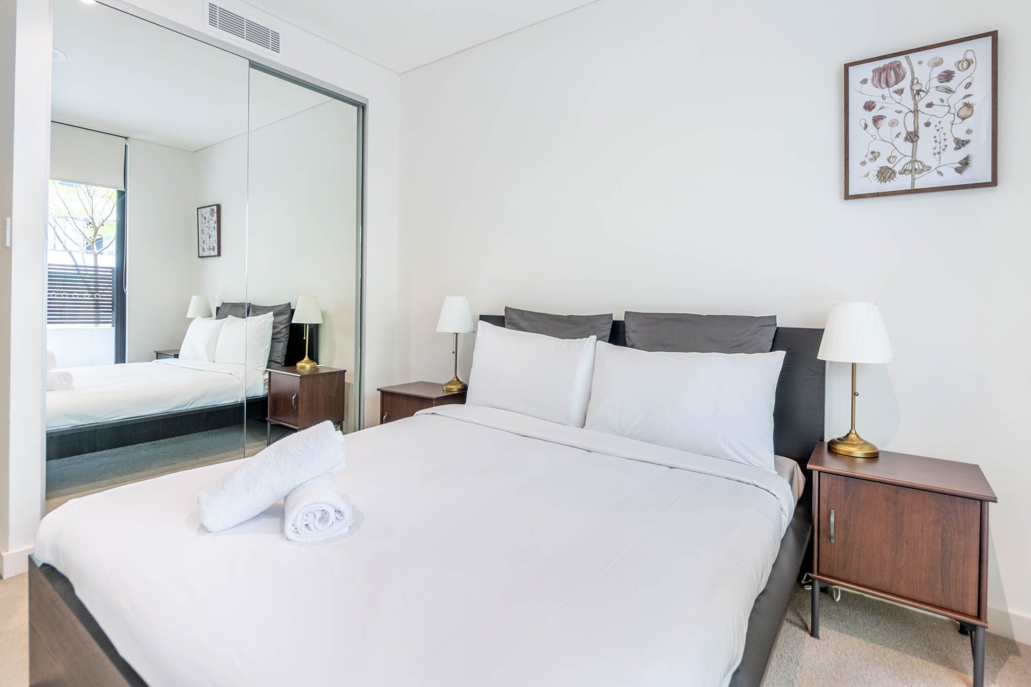 Mortlake 2 Bedroom Gale Street ML11-Sydney short term rentals