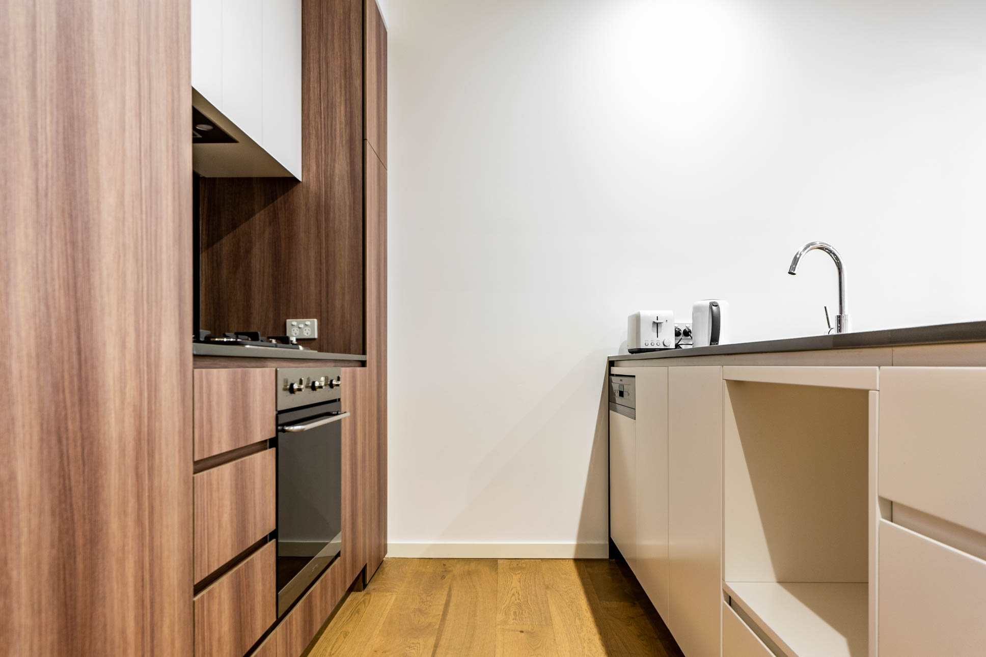 Willoughby 1 Bedroom + Study Penshurst Street WIL3-Sydney short term rentals