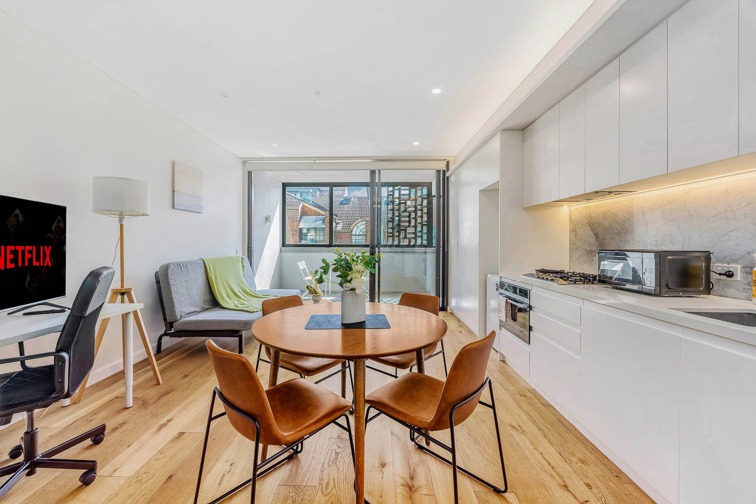 St Leonards Studio Albany Street STL0203-Sydney short term rentals