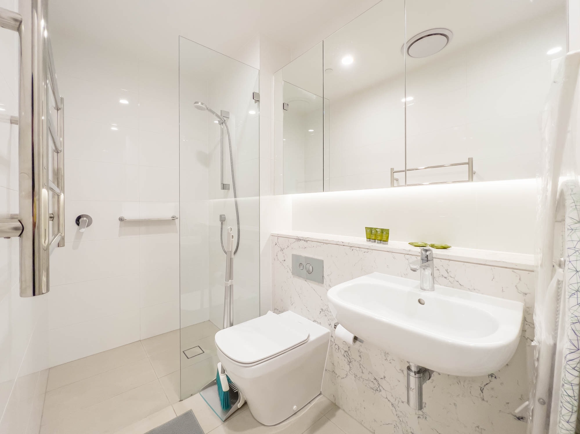 North Sydney 1 Bedroom Walker Street NS146-Sydney short term rentals