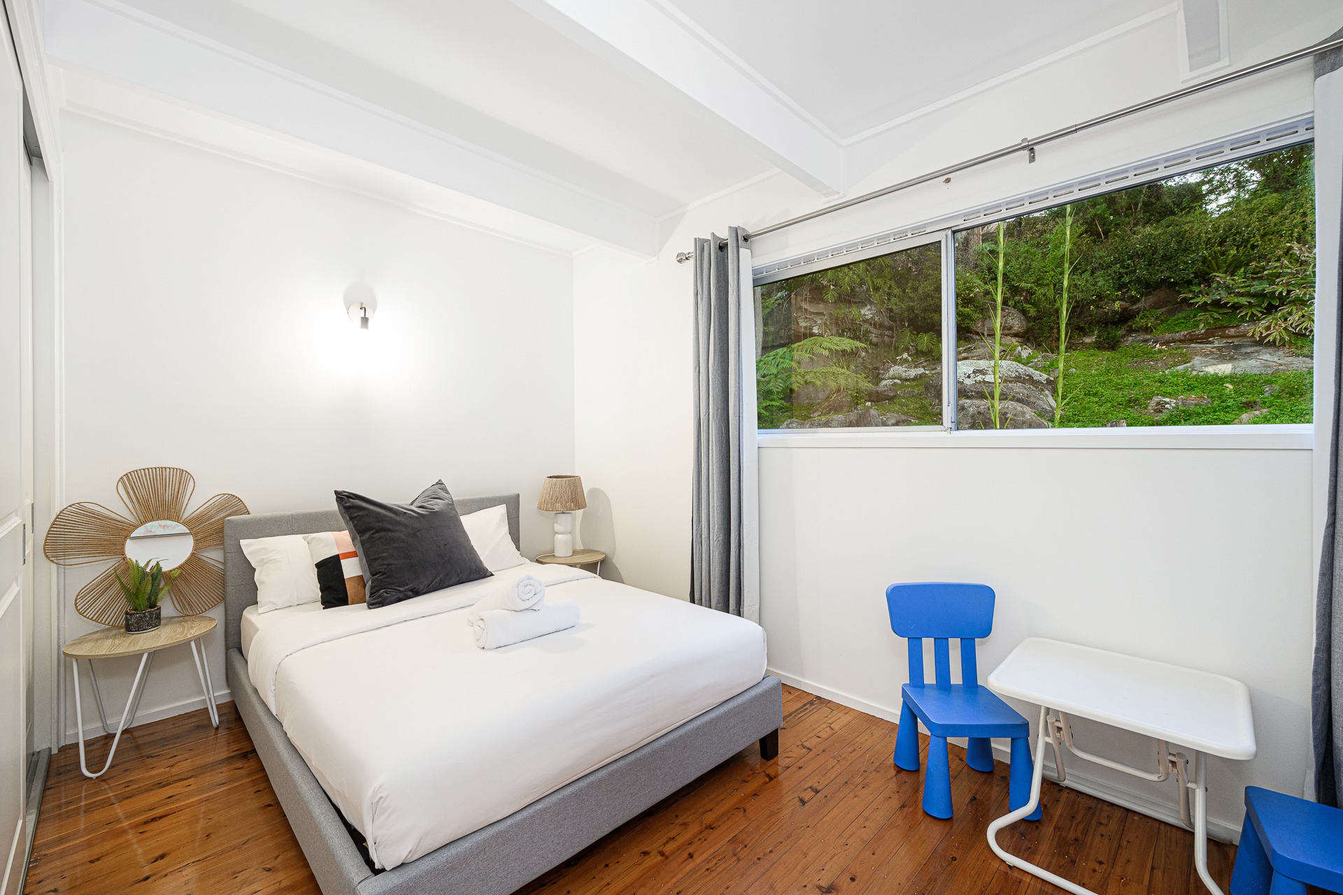 Northbridge 4 Bedroom House Sailors Bay Road NB35-Sydney short term rentals