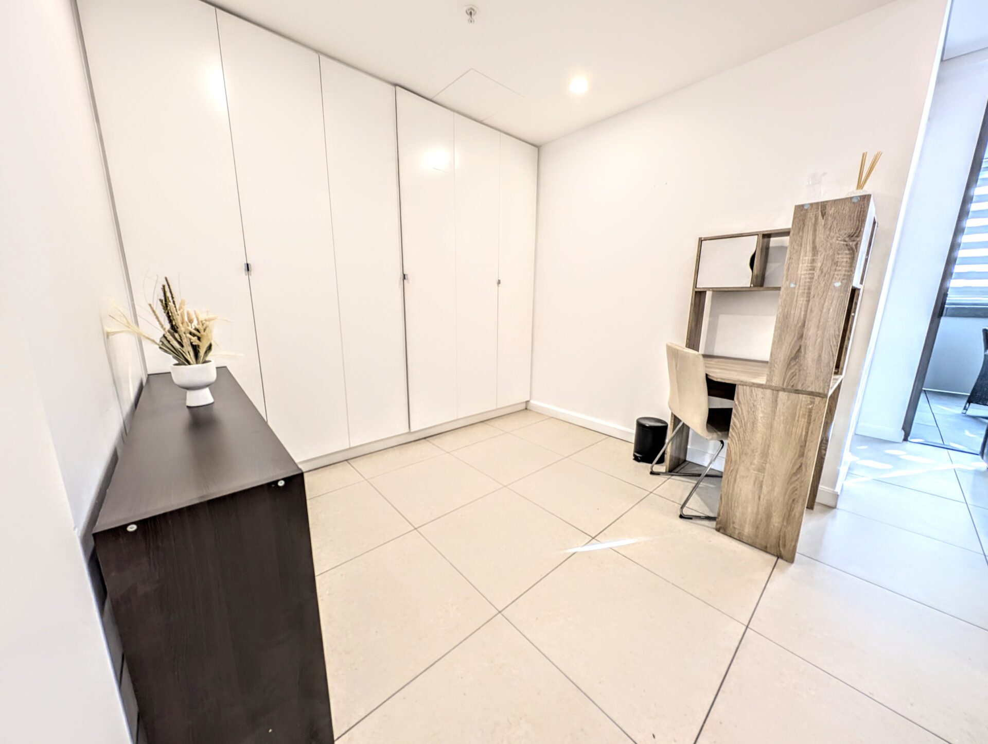 St Leonards 1 Bedroom Christie Street SL1102-Sydney short term rentals