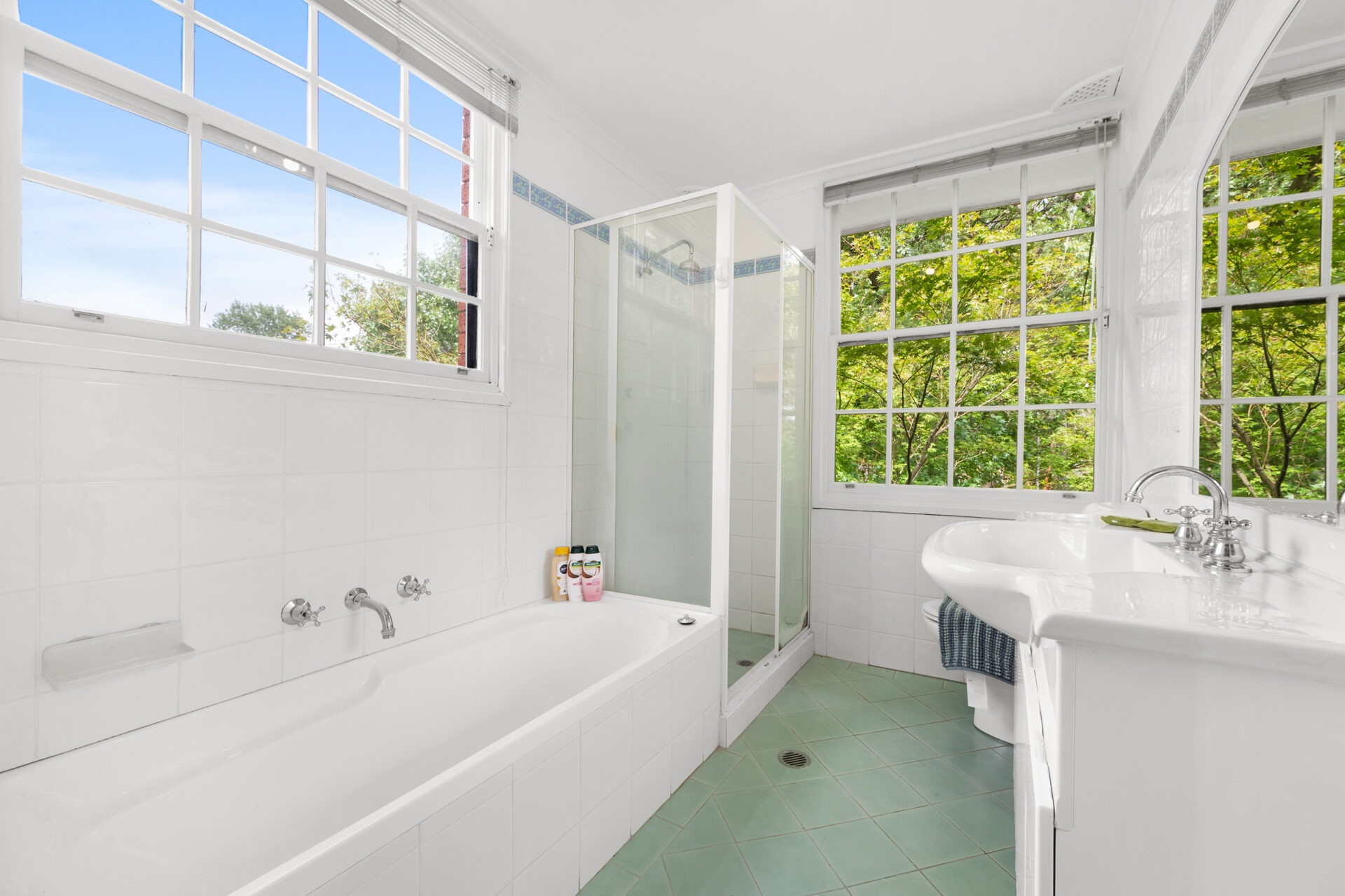 Turramurra 6 Bedroom House Eastern Road TUR22-Sydney short term rentals