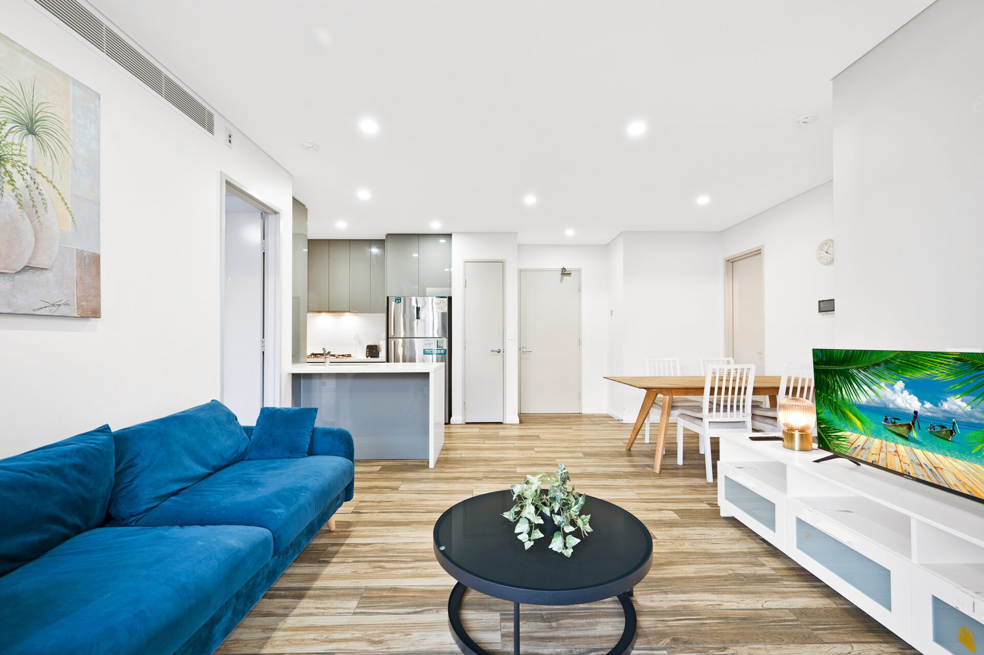 Pyrmont 2 Bedroom Miller Street PYR155-Sydney short term rentals
