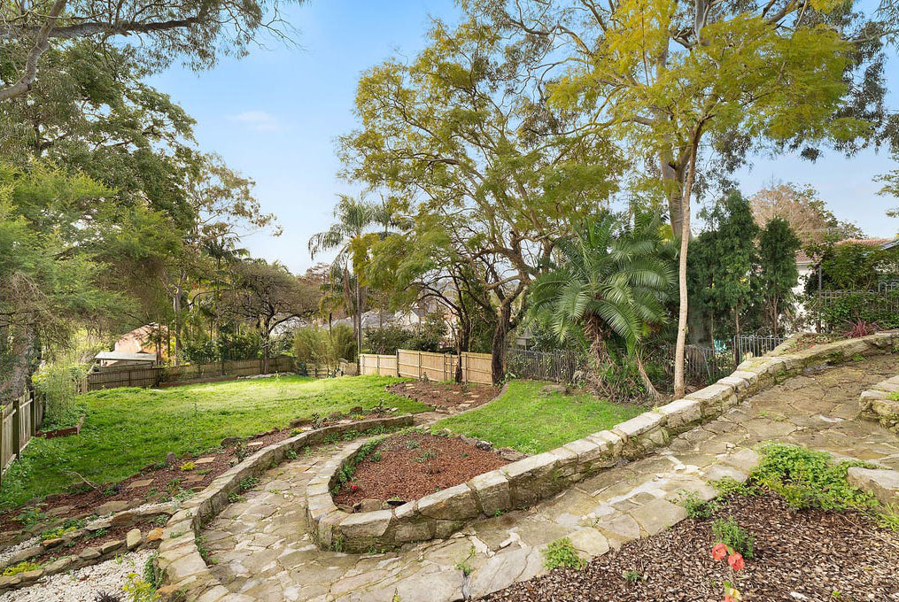 Killara 4 Bedroom House Springdale Road KIL434-Sydney short term rentals