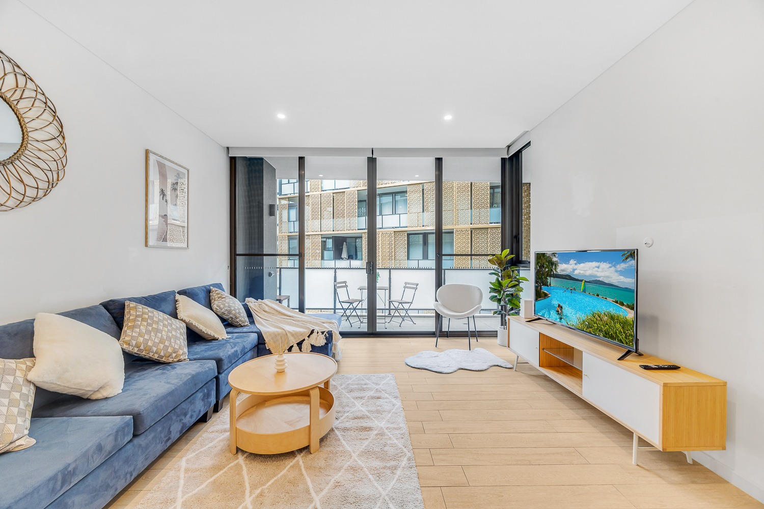 Newington 2 Bed Avenue of Europe NEW2728-Sydney short term rentals