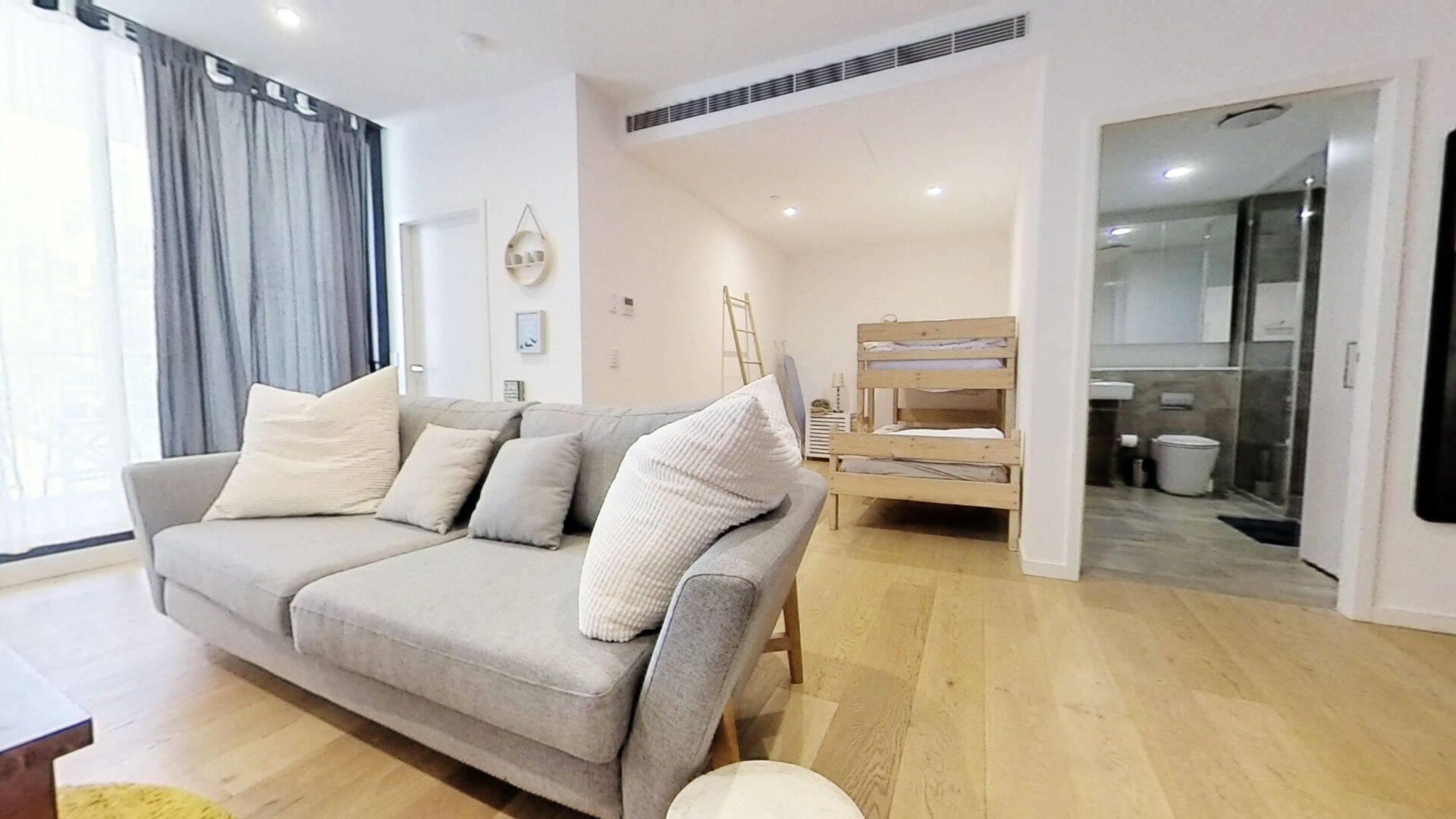 Greenwich 1 Bedroom Greenwich Road GRE1-Sydney short term rentals