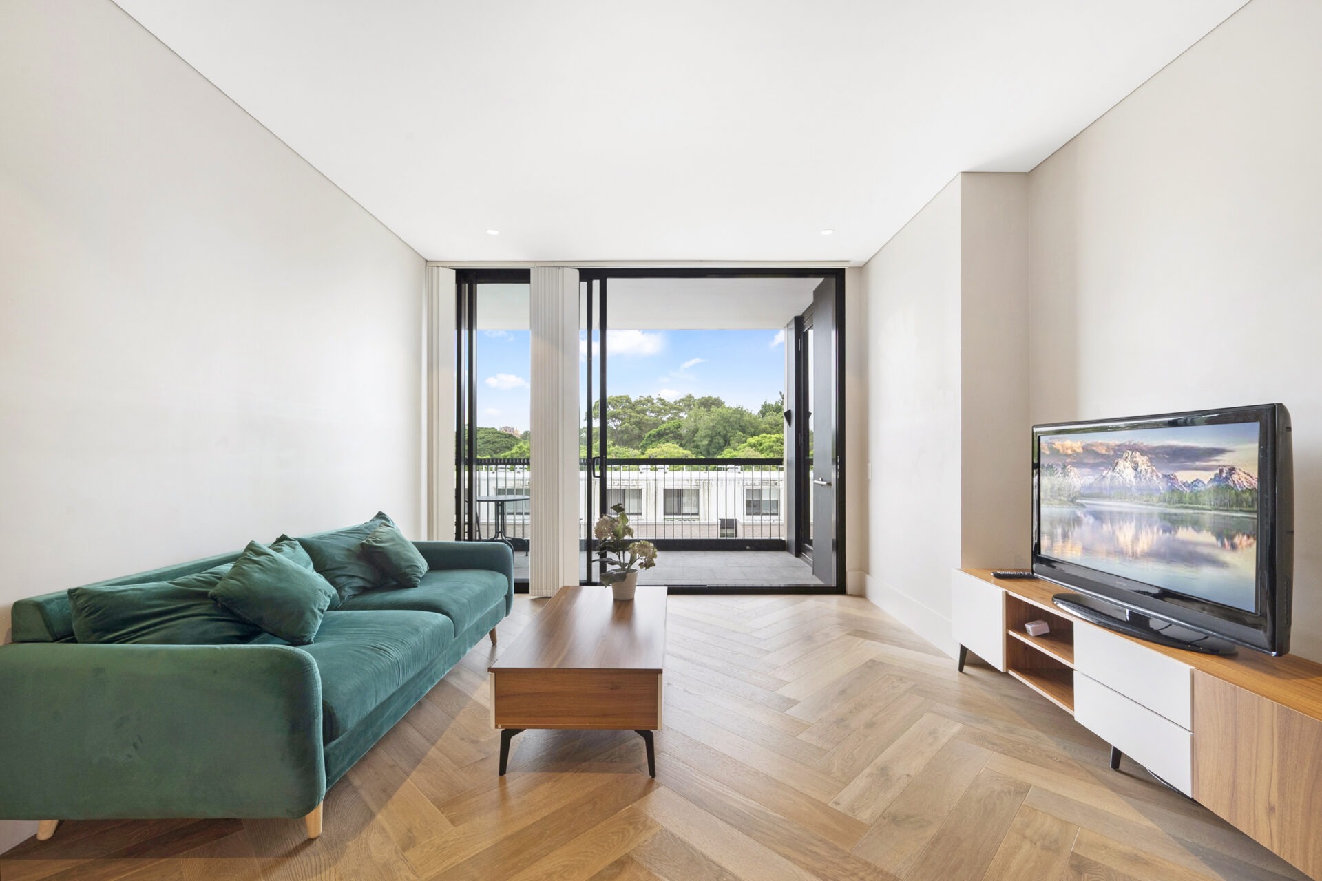 Summer Hill 2 Bedroom Sloane St SH239-Sydney short term rentals
