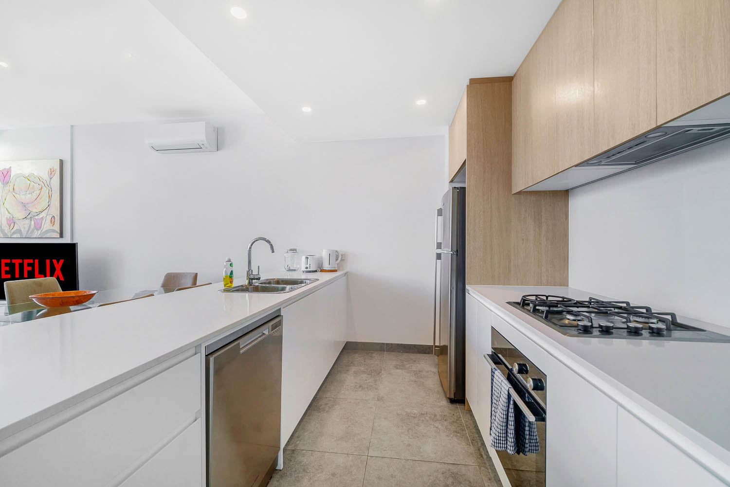 Waterloo 2 Bedroom Bourke Street WAT218-Sydney short term rentals