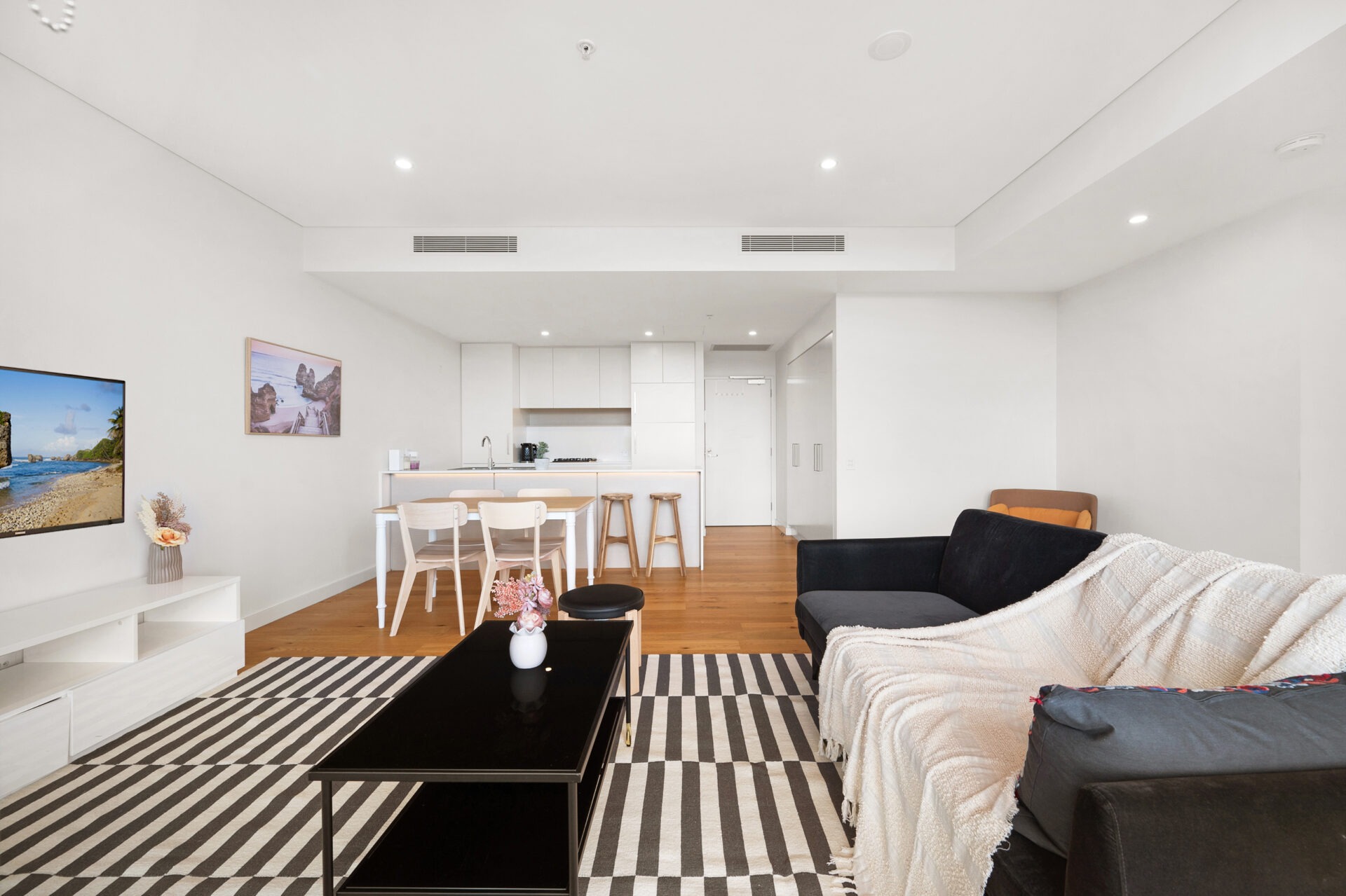 Top Ryde 2 Bedroom Blaxland Road TR2137-Sydney short term rentals
