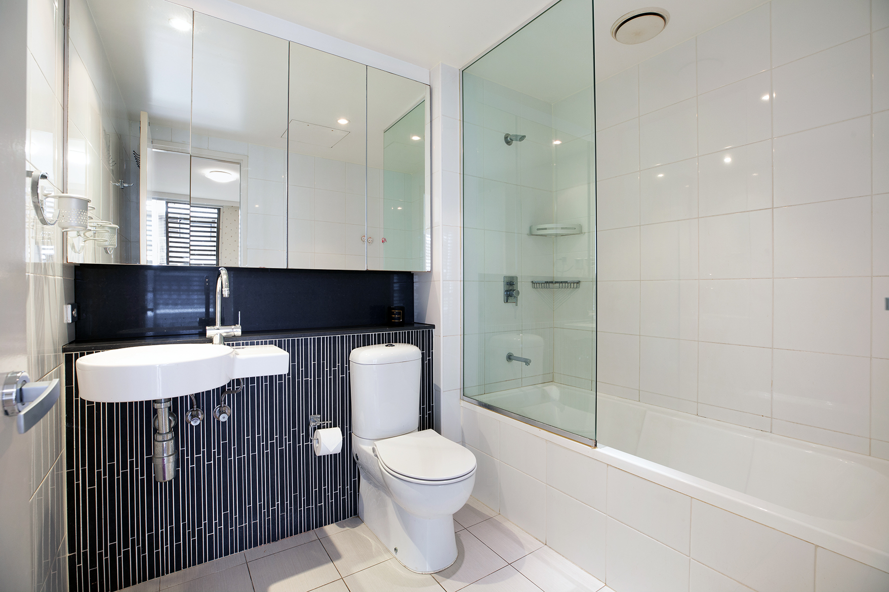 Alexandria 2 Bedroom Fountain Street ALX5-Sydney short term rentals