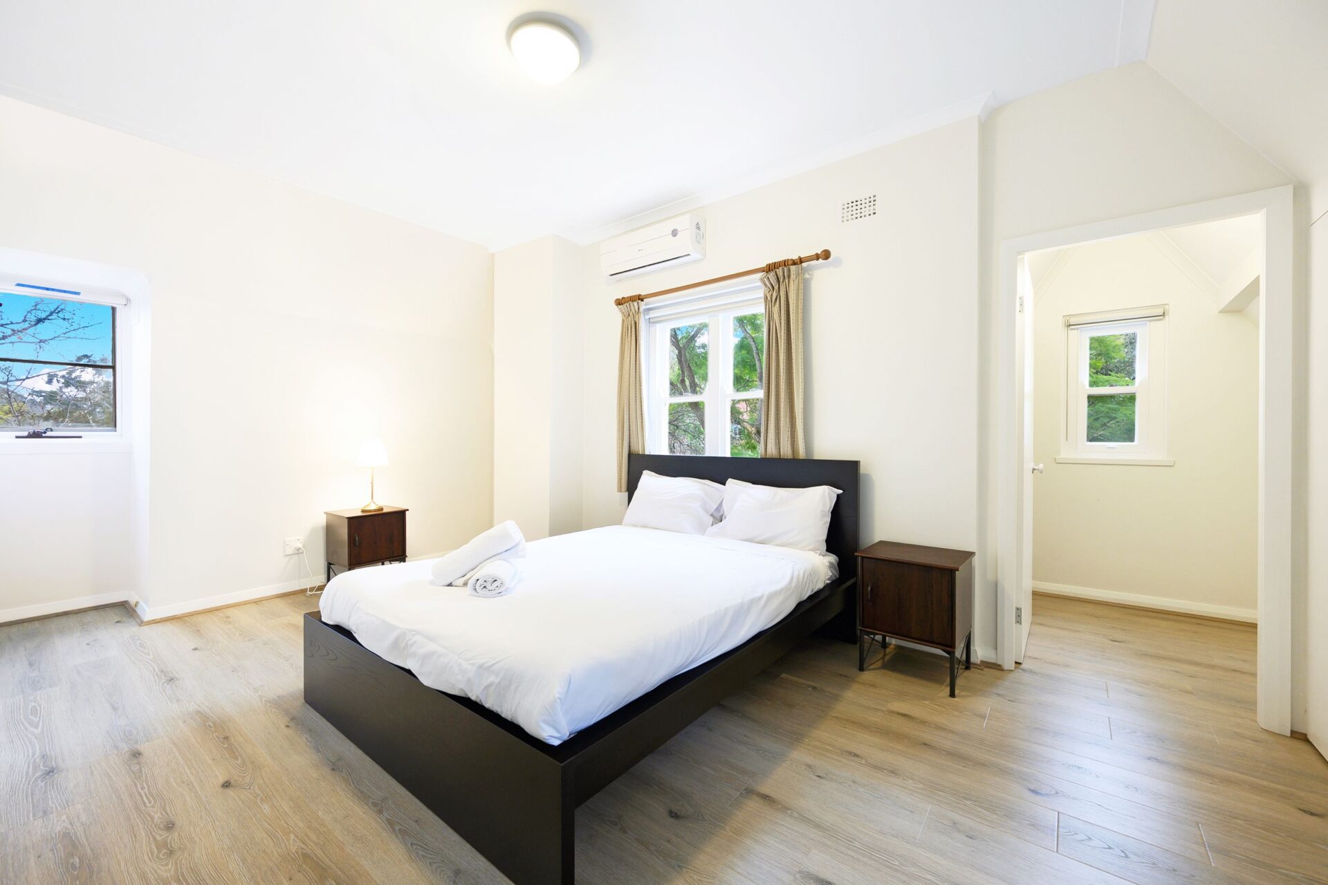 Chatswood 5 Bedroom House Centennial Avenue CW35-Sydney short term rentals