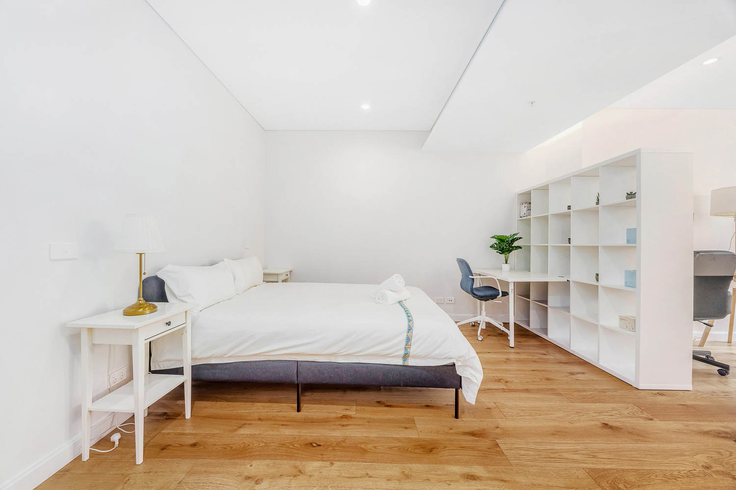 St Leonards Studio Albany Street STL0203-Sydney short term rentals