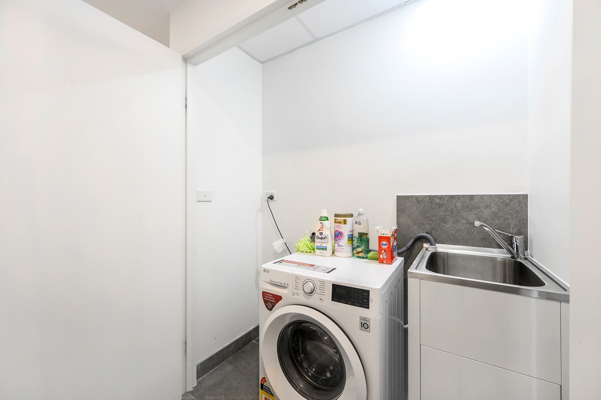Surry Hills 2 Bedroom Foveaux Street SH289-Sydney short term rentals