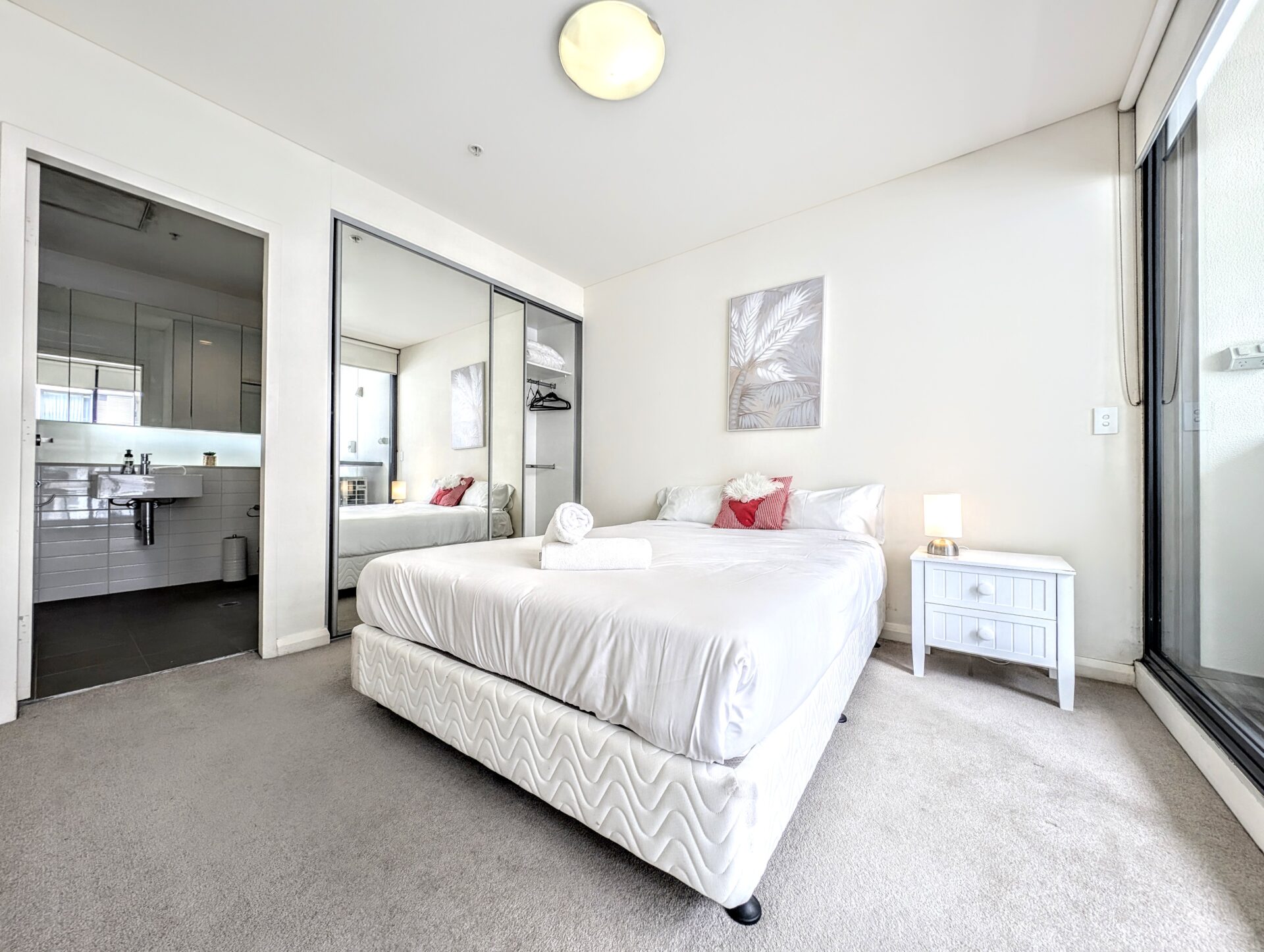 St Leonards 3 Bedroom Herbert Street SL3707-Sydney short term rentals