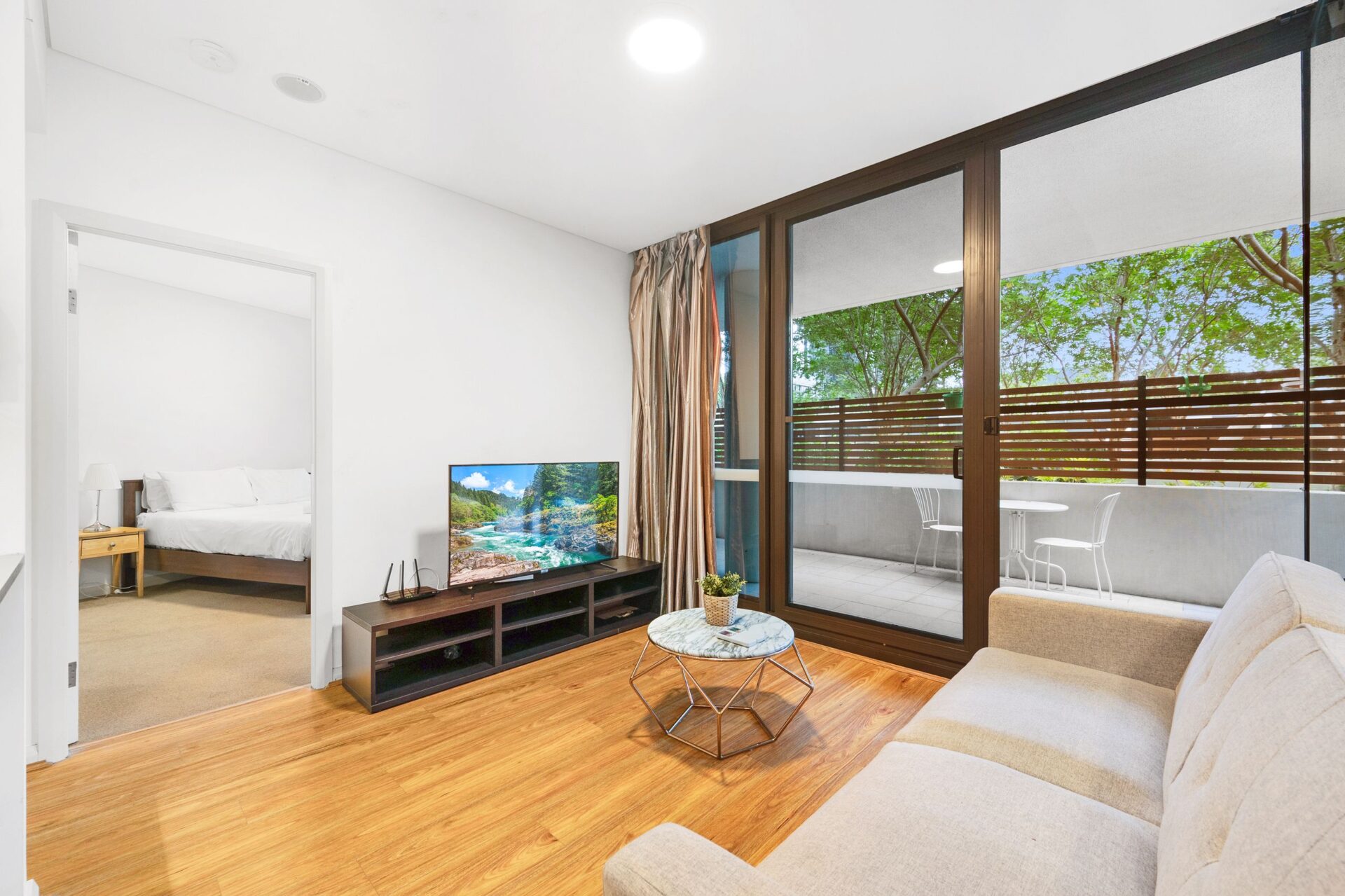 Meadowbank 1 Bed Bank Street ME175-Sydney short term rentals