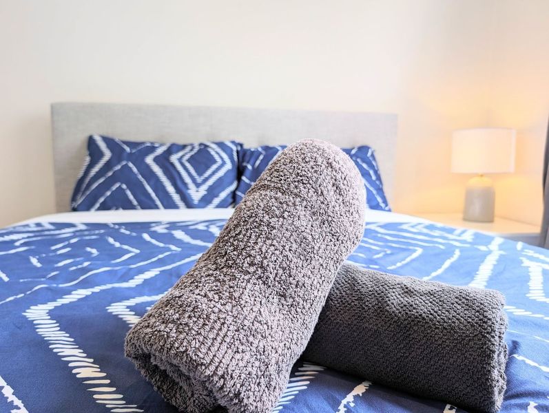 Concord 2 Bedroom Brewer Street CON215-Sydney short term rentals