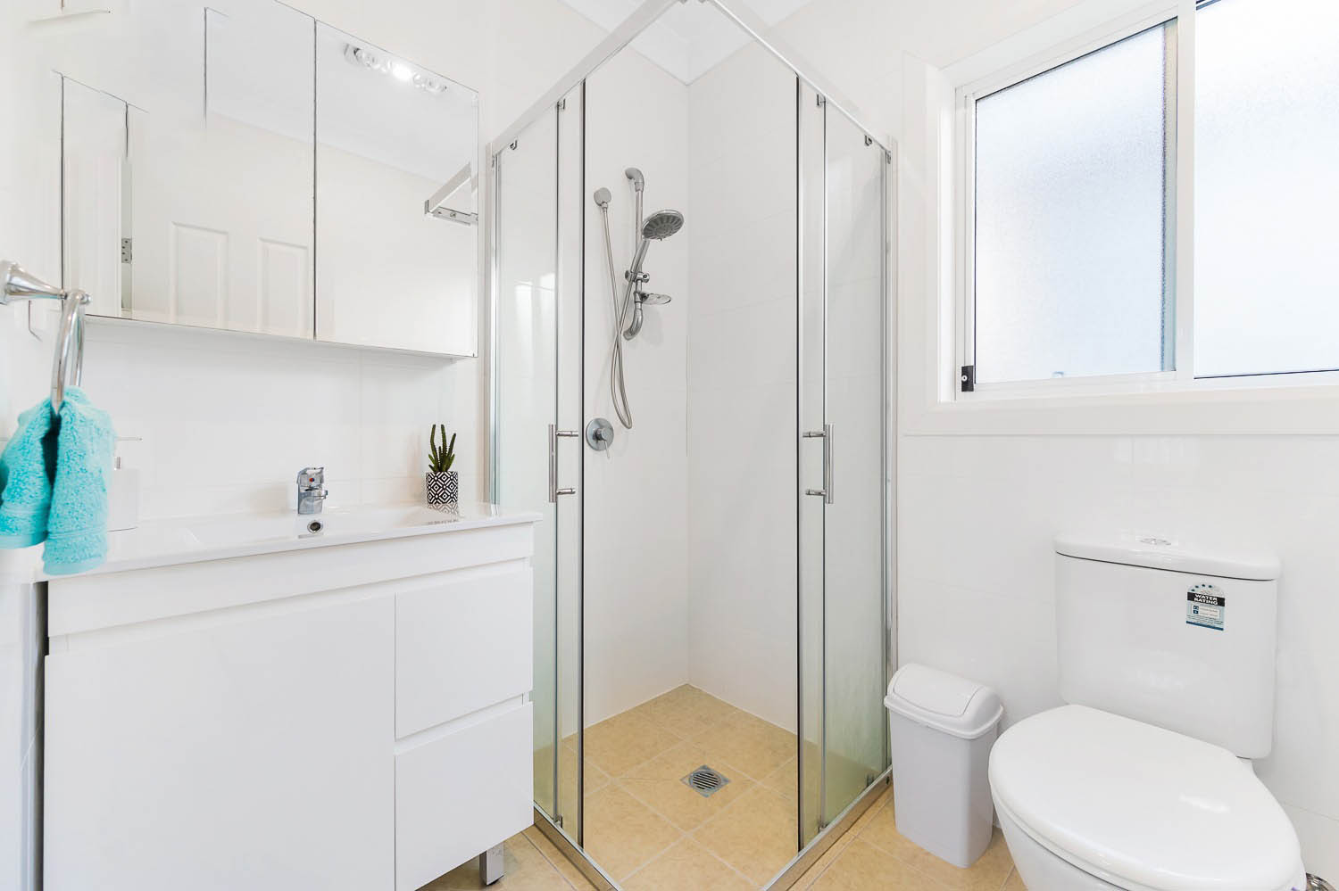 North Ryde 2 Bedroom Granny Flat Coxs Road NR251-Sydney short term rentals