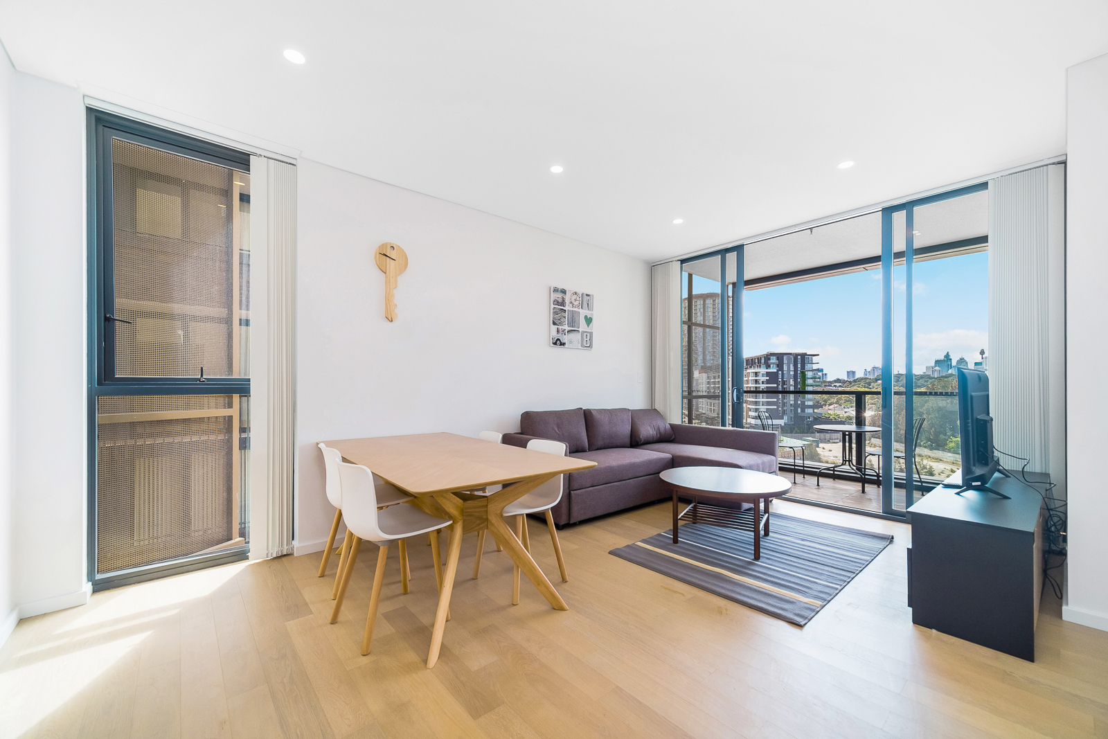 Waterloo 2 Bedroom Lachlan Street WAT602-Sydney short term rentals