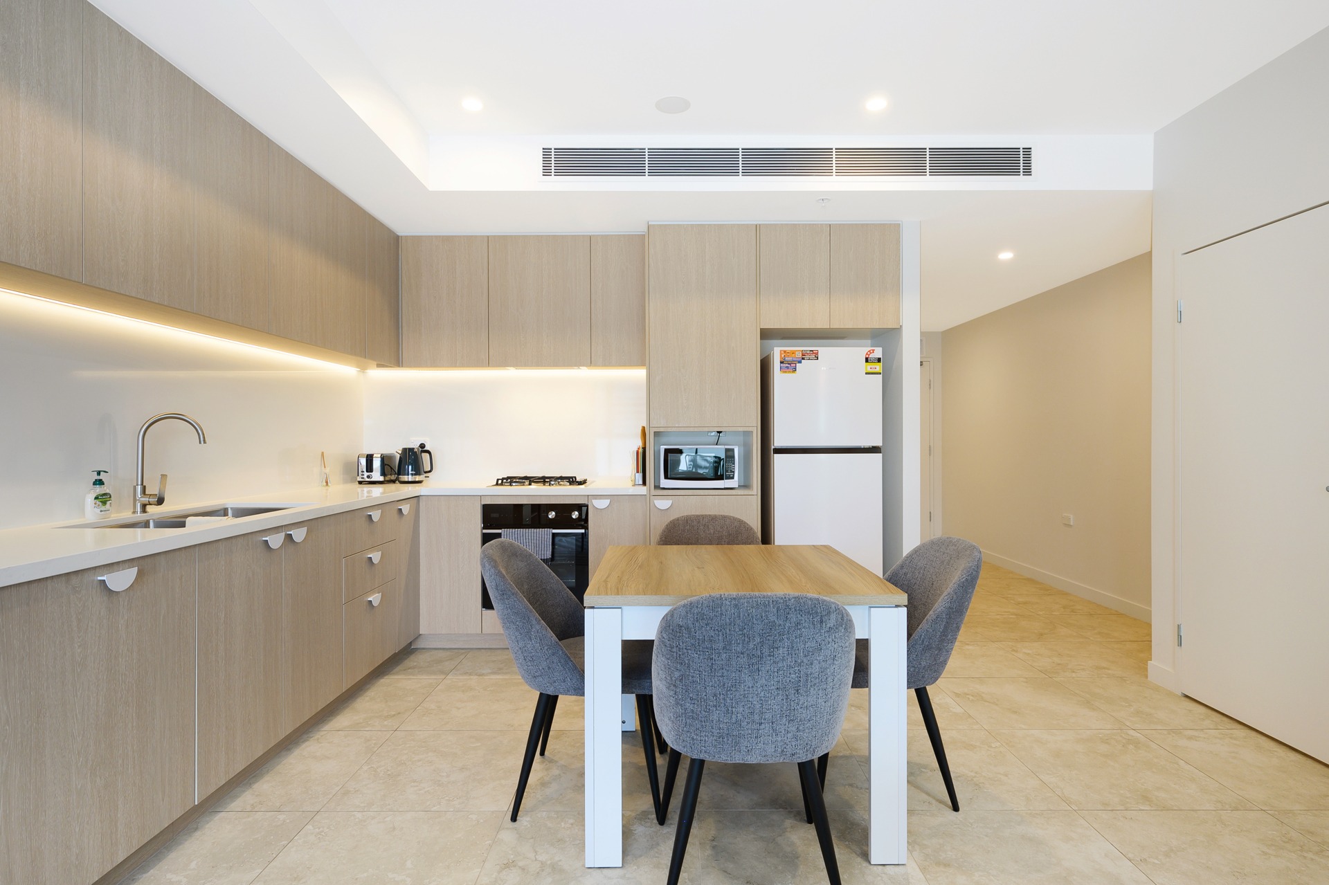 Dulwich Hill 1 Bedroom New Canterbury Road DH1109-Sydney short term rentals