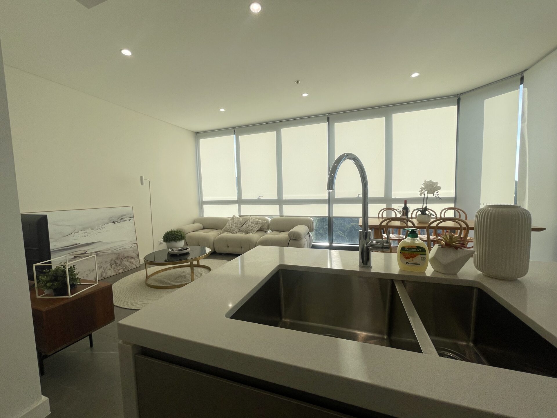 West Ryde 2 Bedroom Victoria Road WR2105-Sydney short term rentals