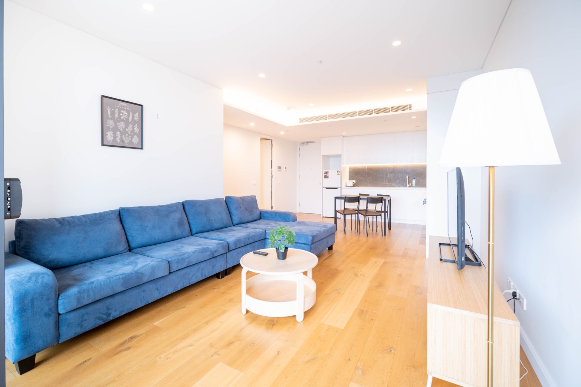 McMahons Point 1 Bedroom Blues Point Road MP165 -Sydney short term rentals