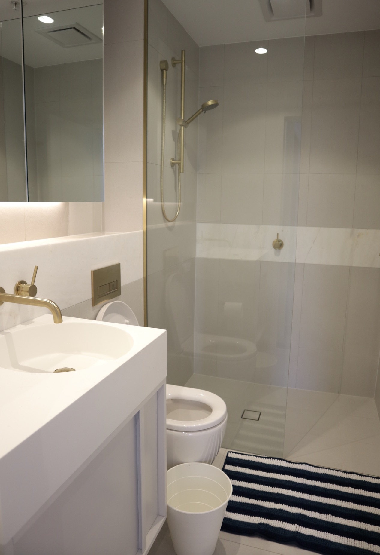 Epping 2 Bedroom Essex Street EP10-Sydney short term rentals
