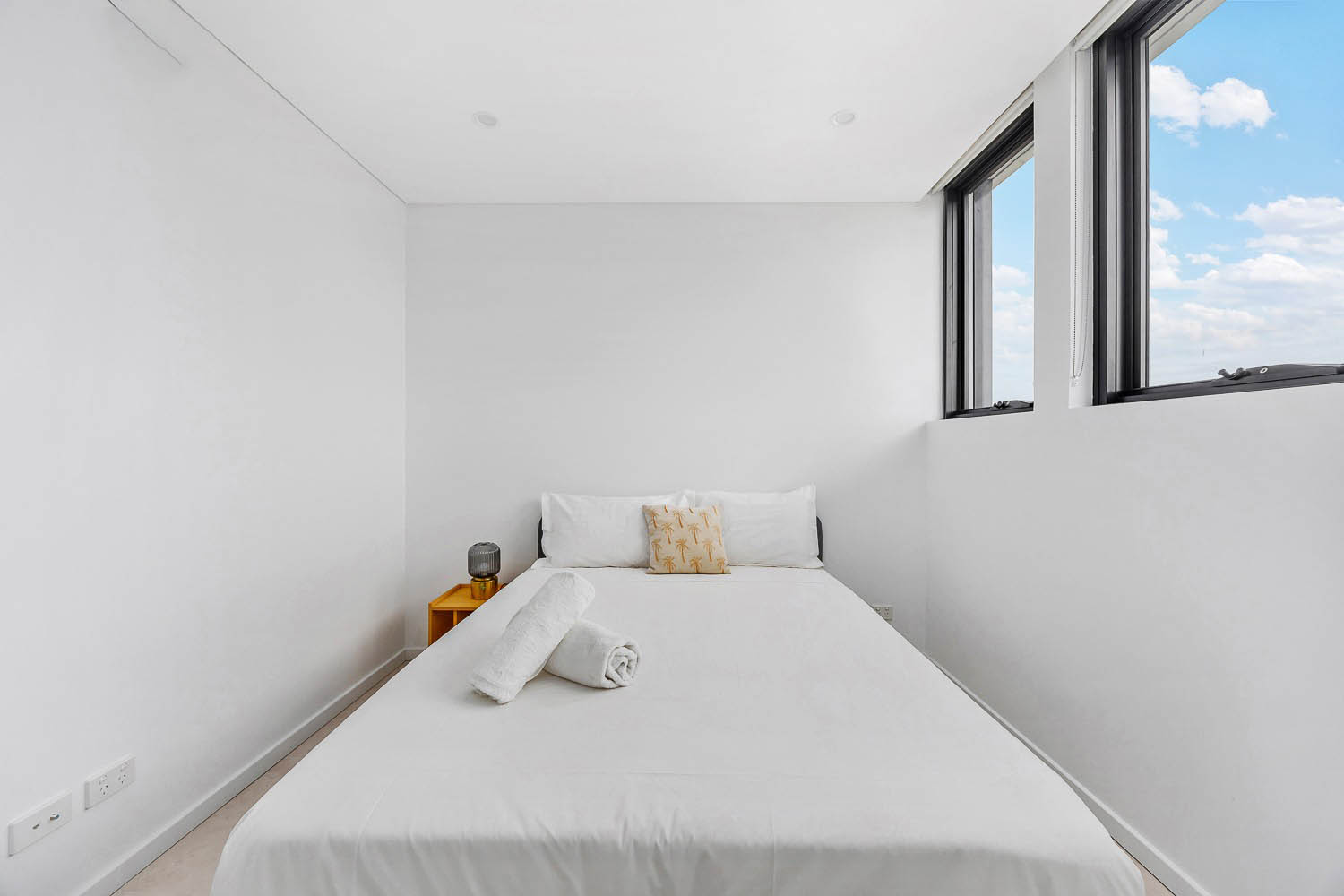Stanmore 2 Bedroom Salisbury Road STAN2402-Sydney short term rentals