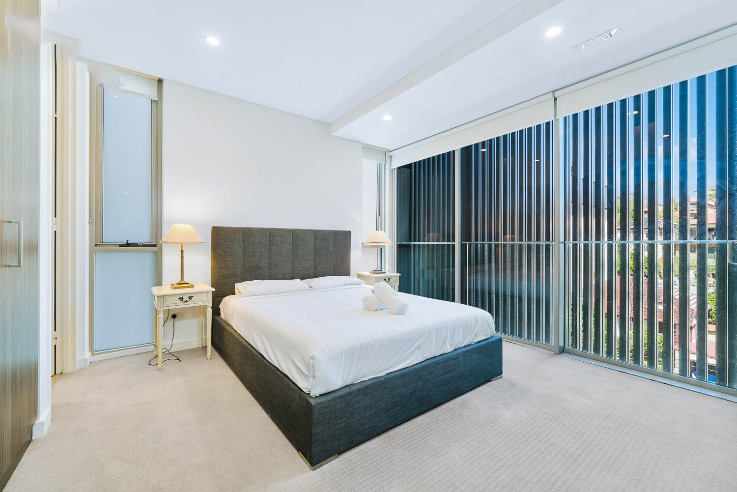 Randwick 2 Bedroom Avoca Street RAN263-Sydney short term rentals