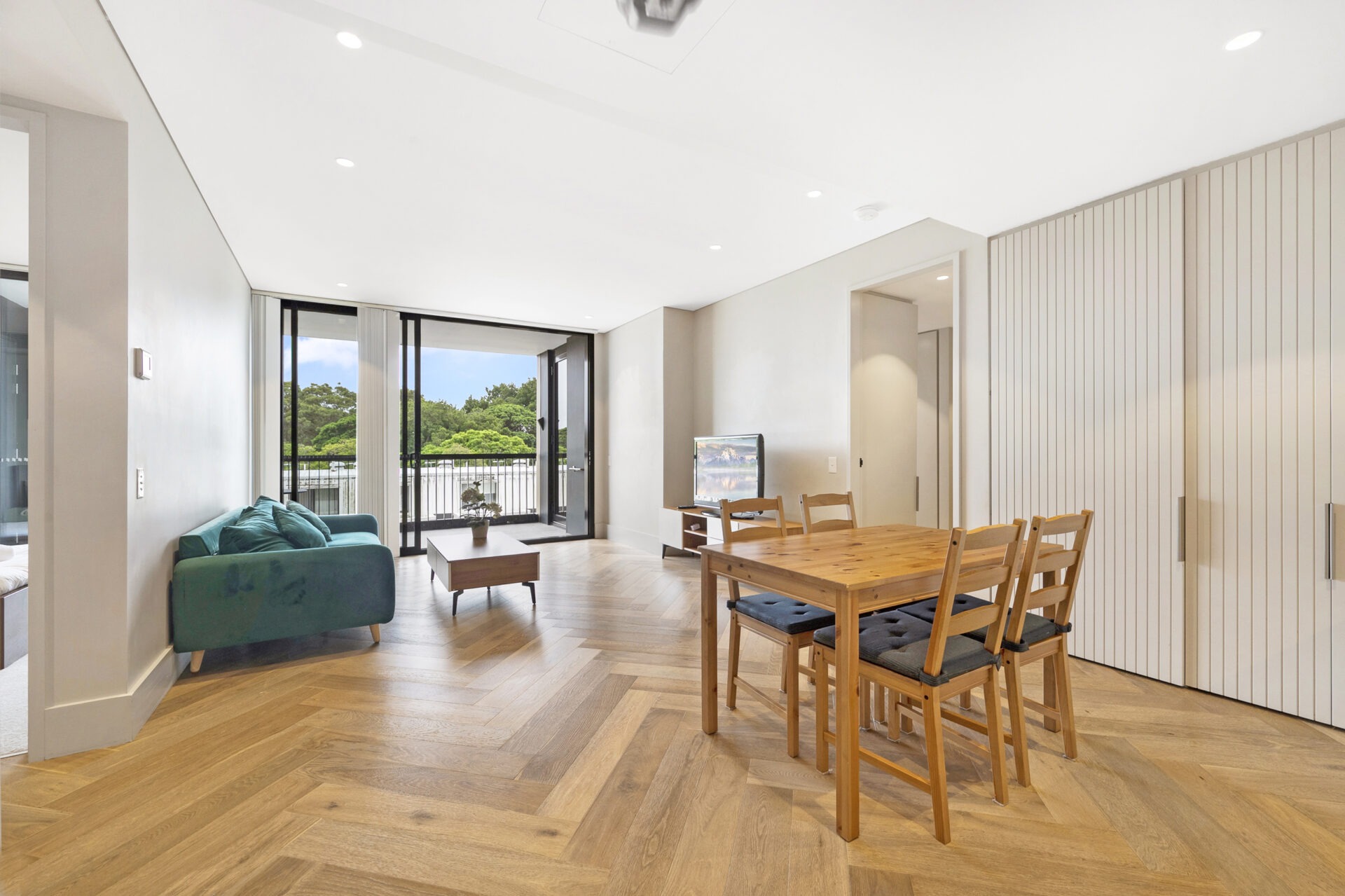 Summer Hill 2 Bedroom Sloane St SH239-Sydney short term rentals