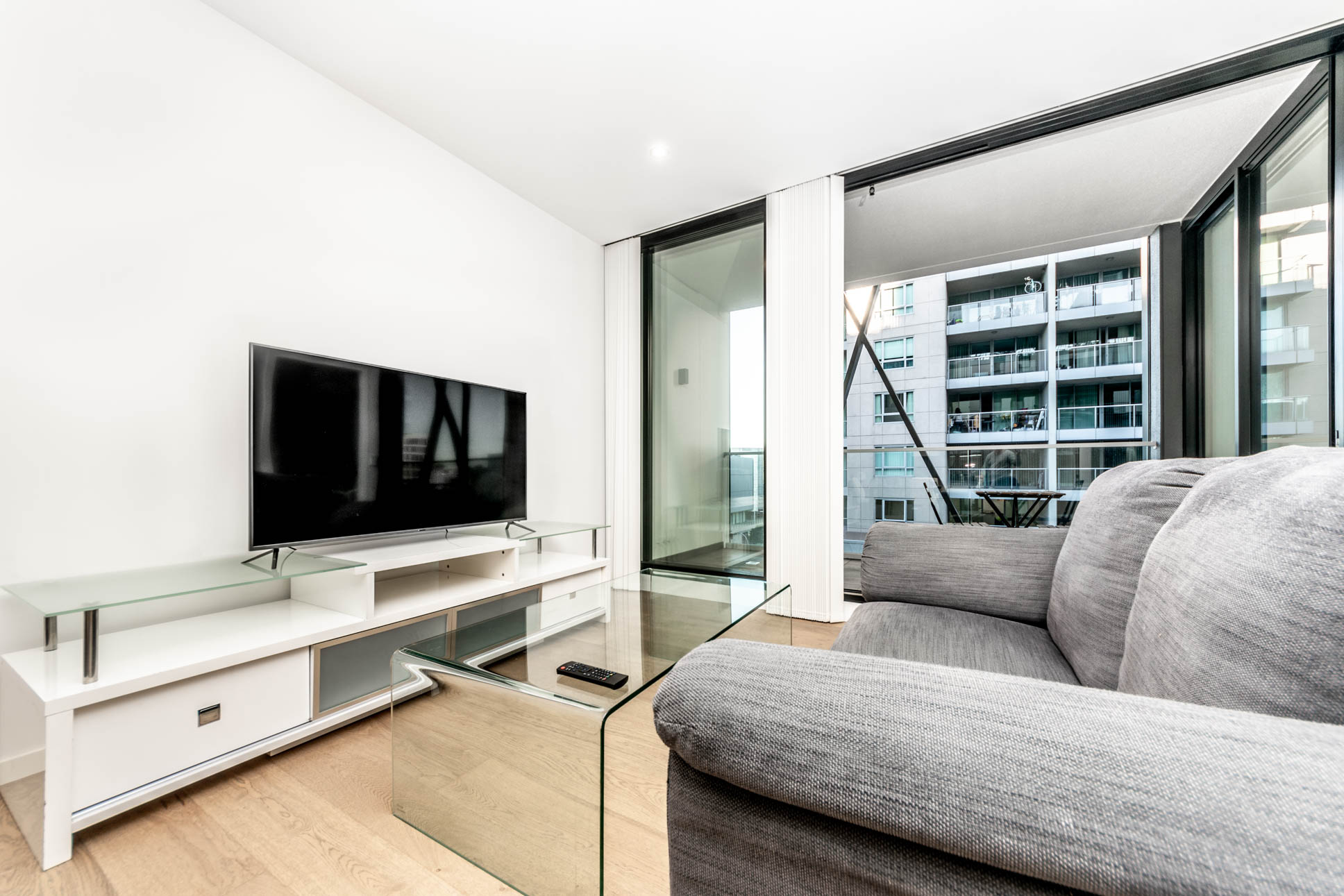 Willoughby 1 Bedroom + Study Penshurst Street WIL3-Sydney short term rentals