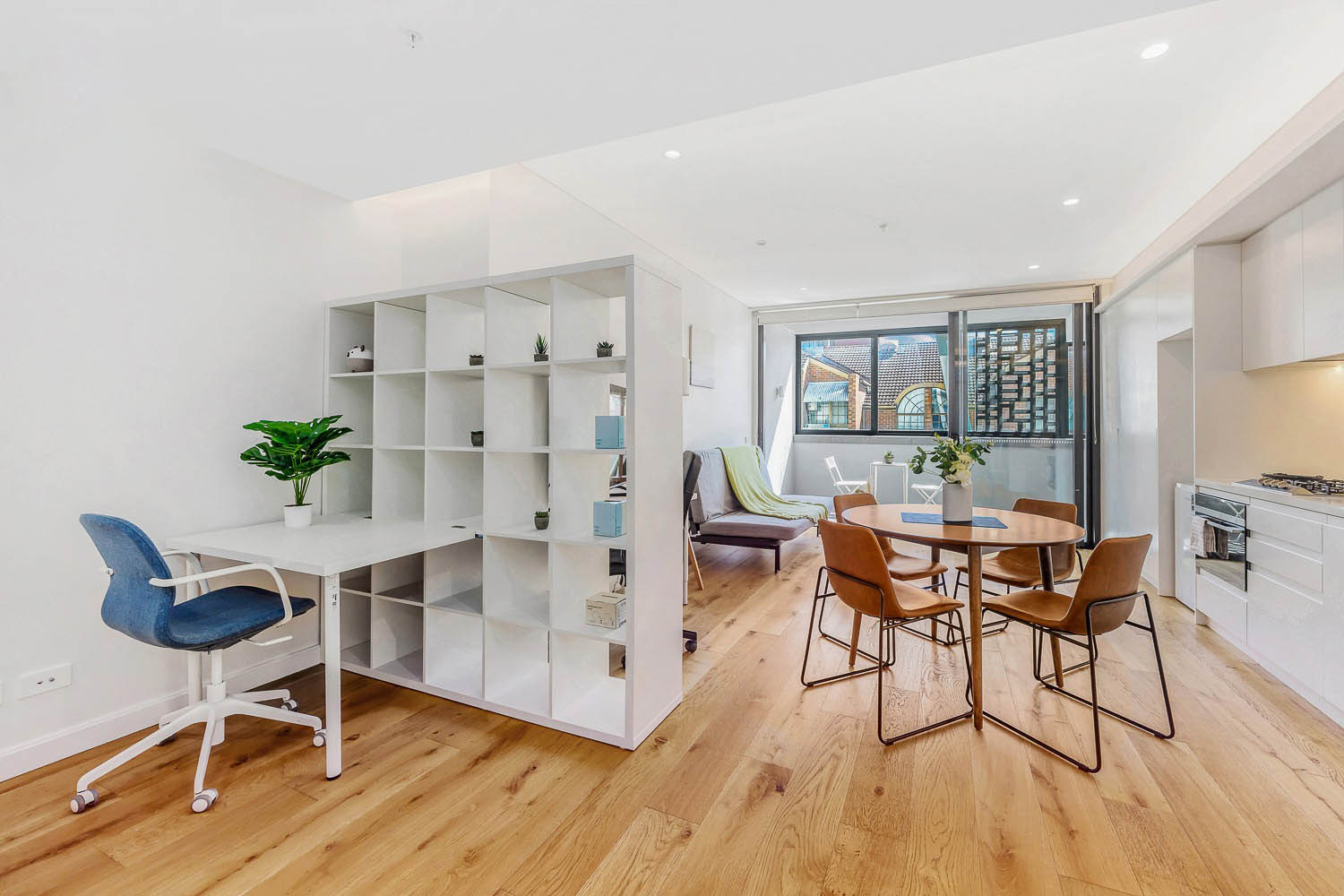 St Leonards Studio Albany Street STL0203-Sydney short term rentals