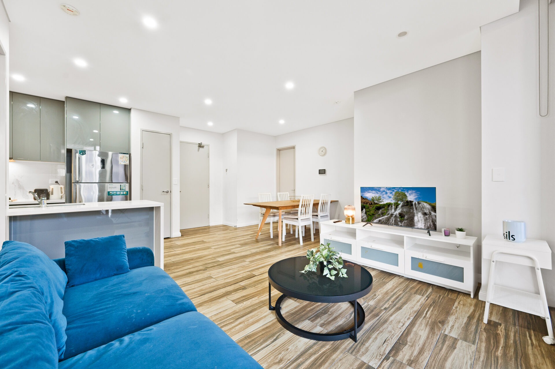 Pyrmont 2 Bedroom Miller Street PYR155-Sydney short term rentals