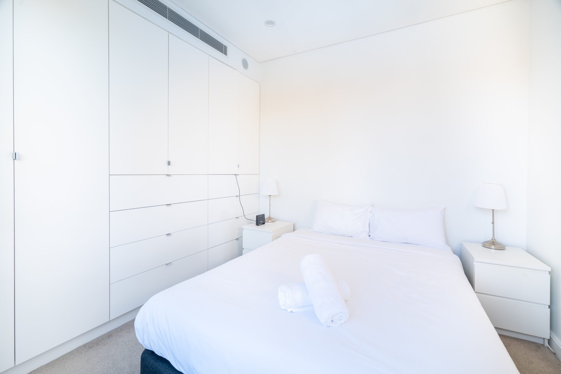 Milsons Point 1 Bedroom Alfred Street MS128 -Sydney short term rentals