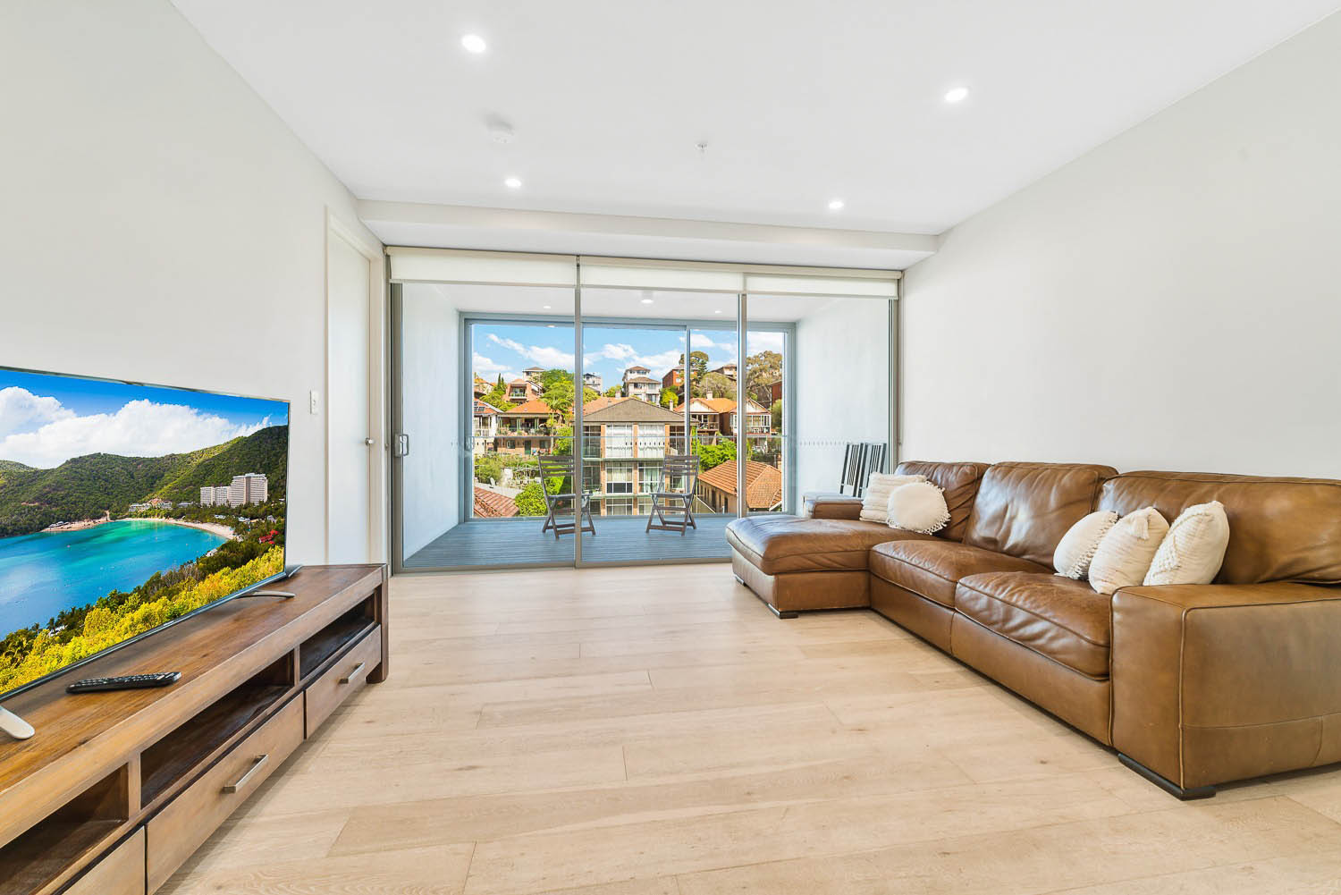 Randwick 2 Bedroom Avoca Street RAN263-Sydney short term rentals