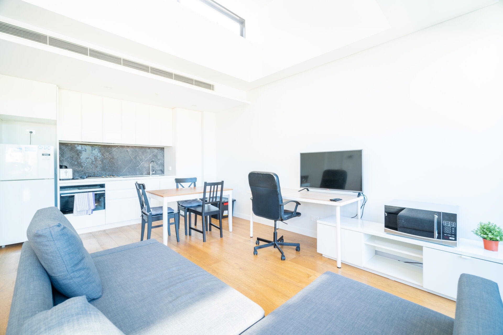 Milsons Point 1 Bedroom Alfred Street MS128 -Sydney short term rentals