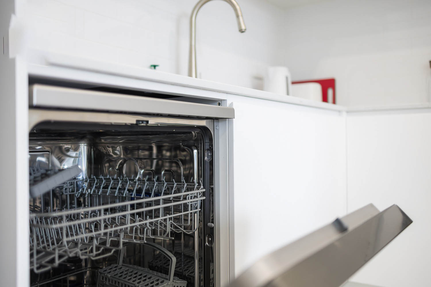 Lewisham 1 Bedroom Old Canterbury Road LEW1106-Sydney short term rentals