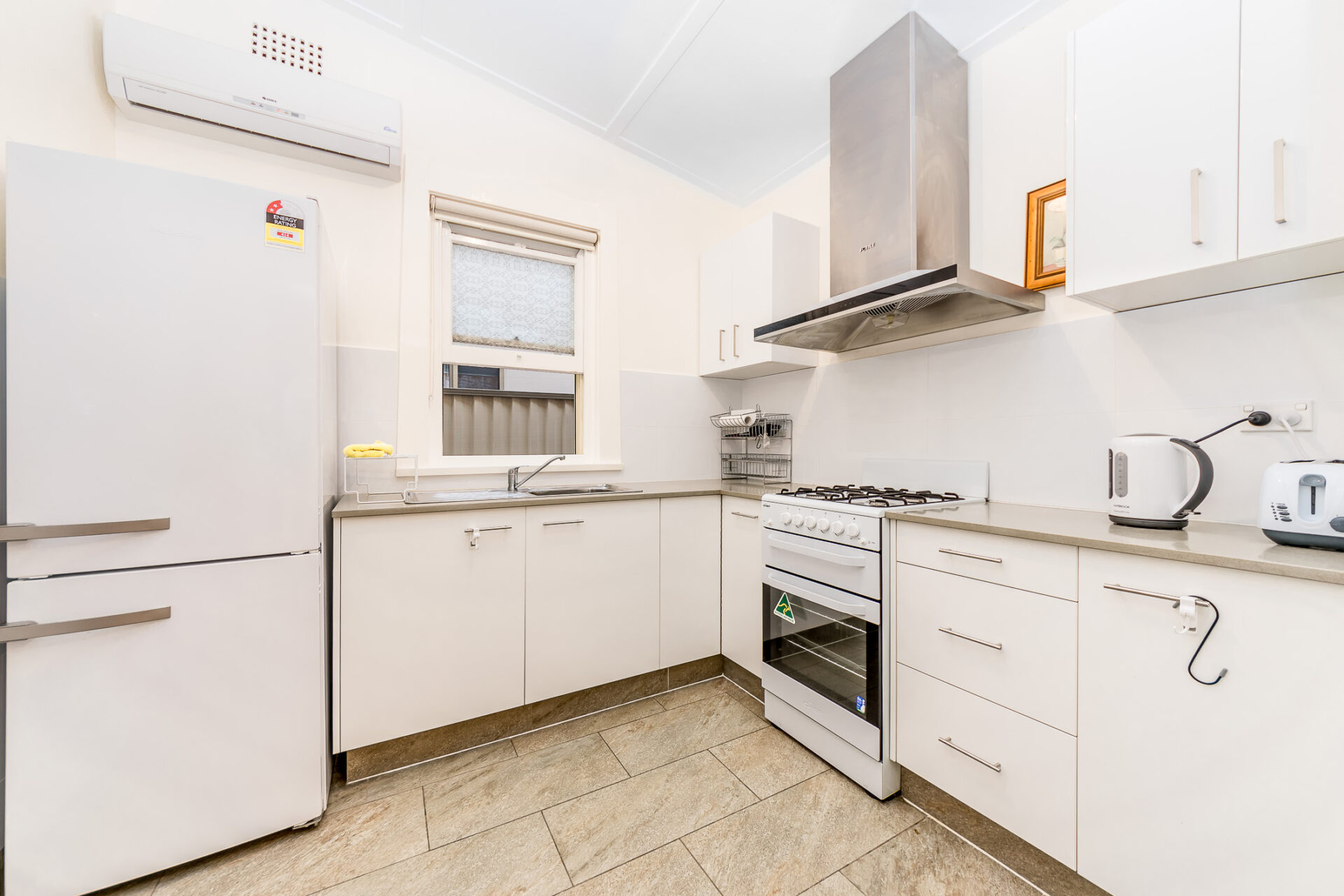 Double Bay 3 Bedroom House Manning Road DB309 -Sydney short term rentals