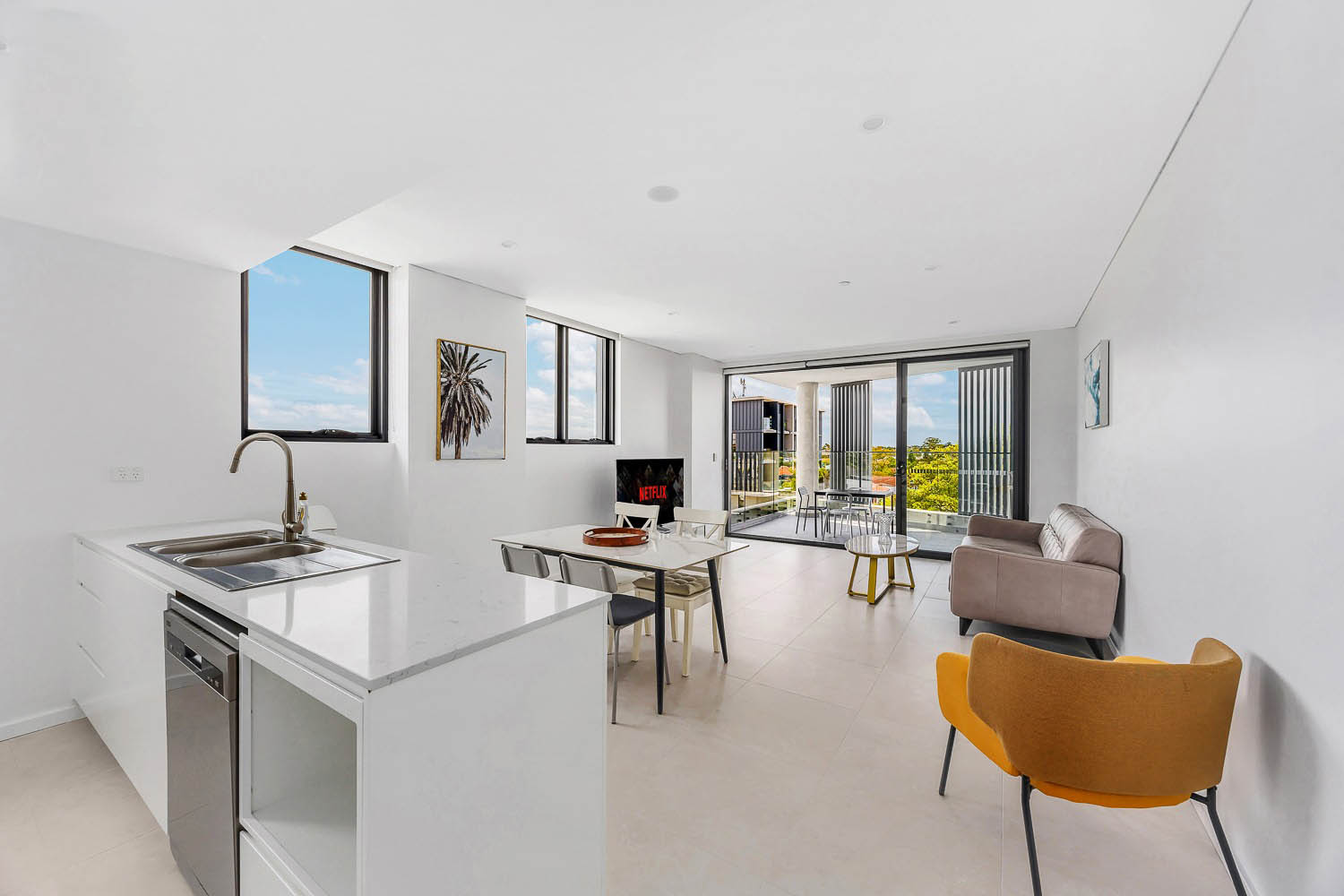 Stanmore 2 Bedroom Salisbury Road STAN2402-Sydney short term rentals